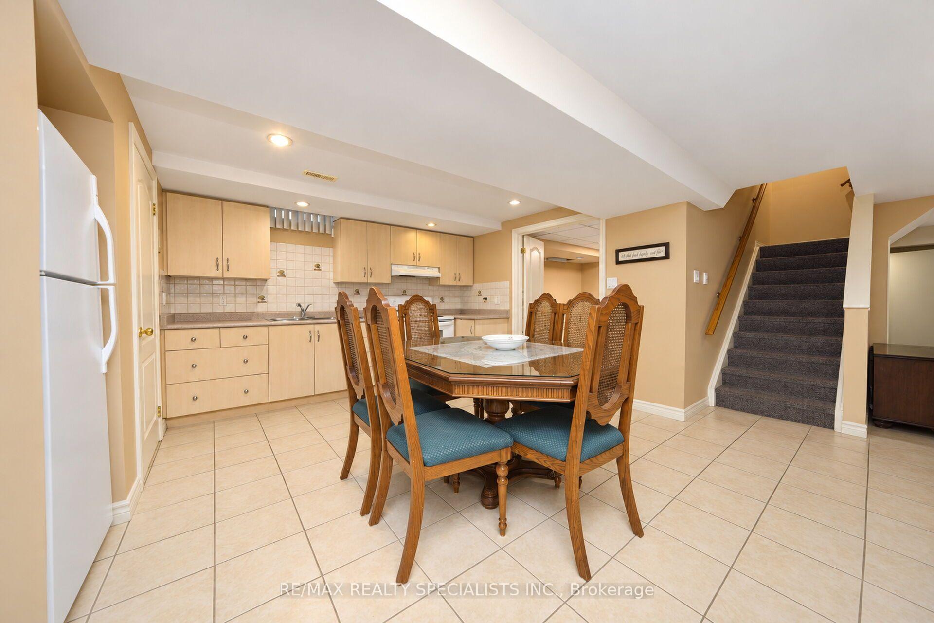 Photo 42 of 157 Sunforest Drive, Brampton, Heart Lake West — HOMEH