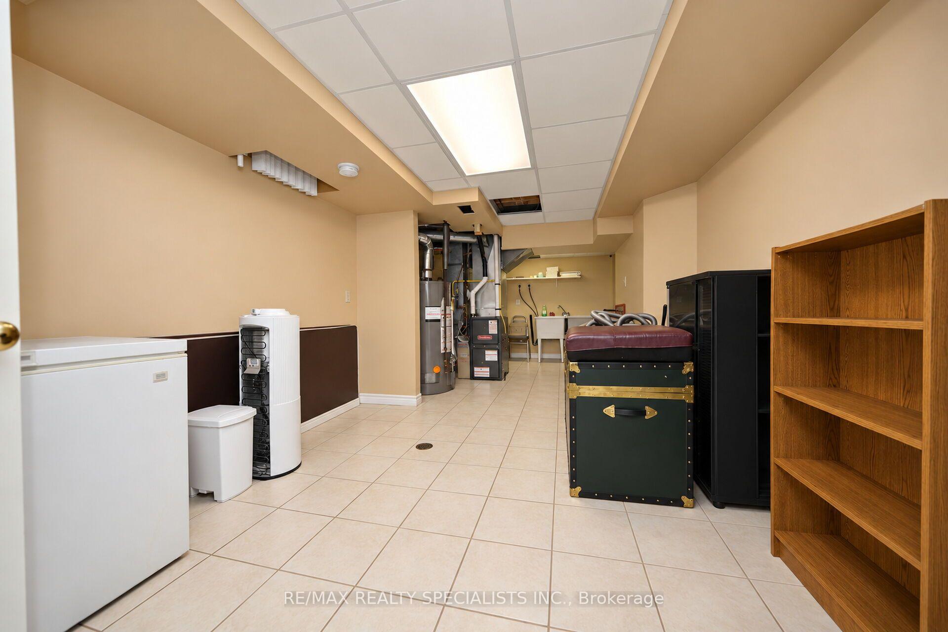 Photo 45 of 157 Sunforest Drive, Brampton, Heart Lake West — HOMEH