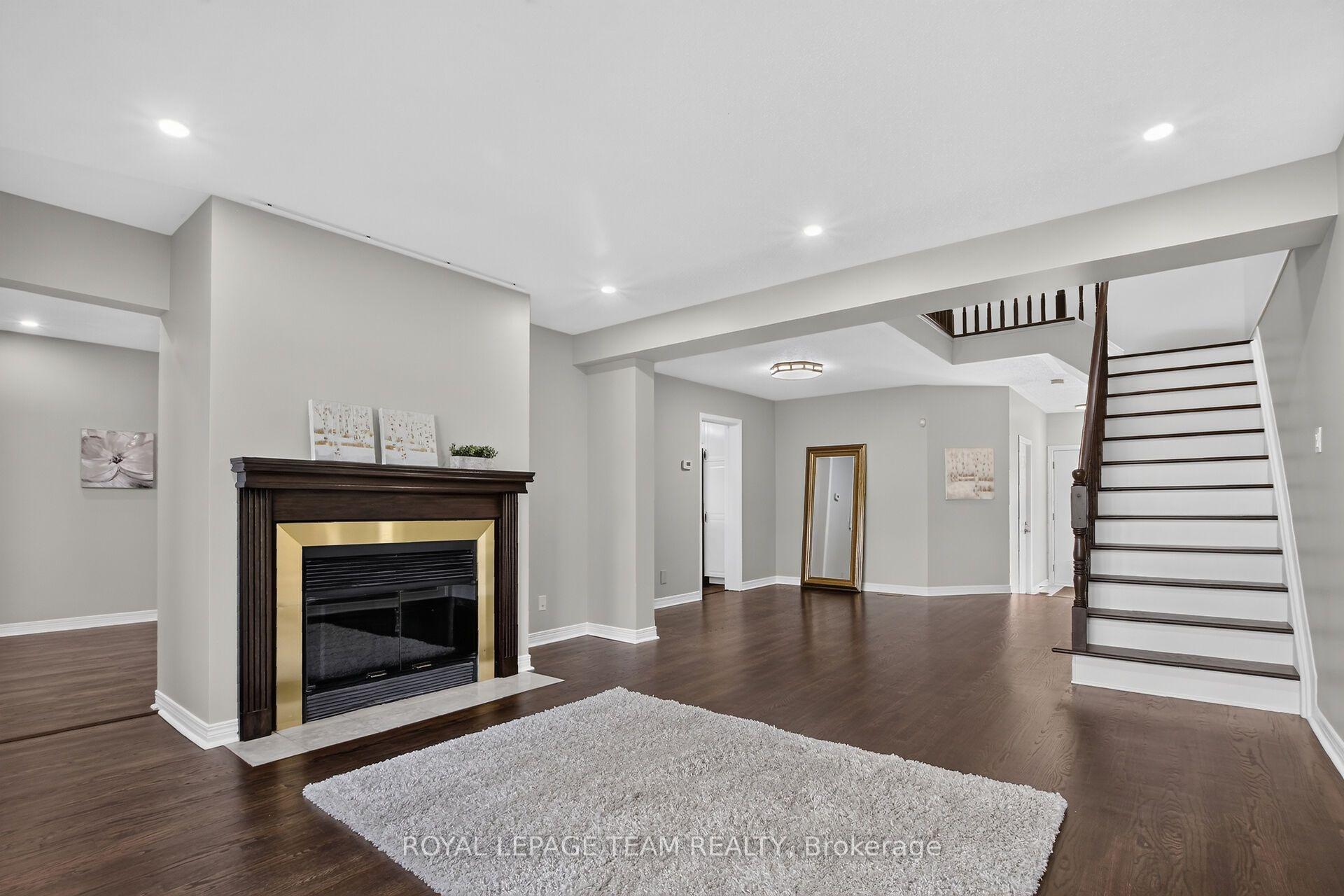 Photo 2 of 253 Knudson Drive, Ottawa, Kanata - Kanata Lakes/Heritage Hills — HOMEH