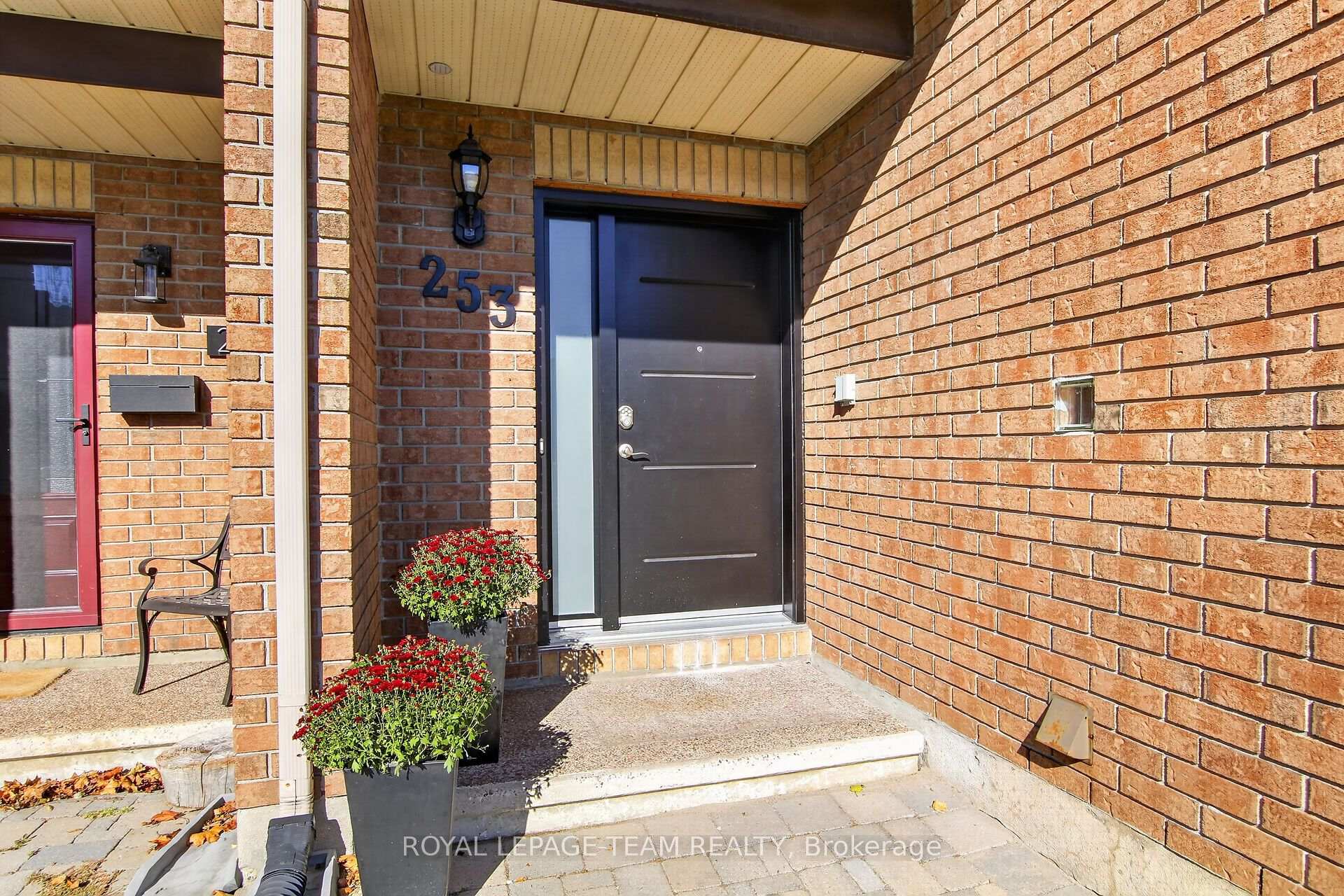 Photo 8 of 253 Knudson Drive, Ottawa, Kanata - Kanata Lakes/Heritage Hills — HOMEH