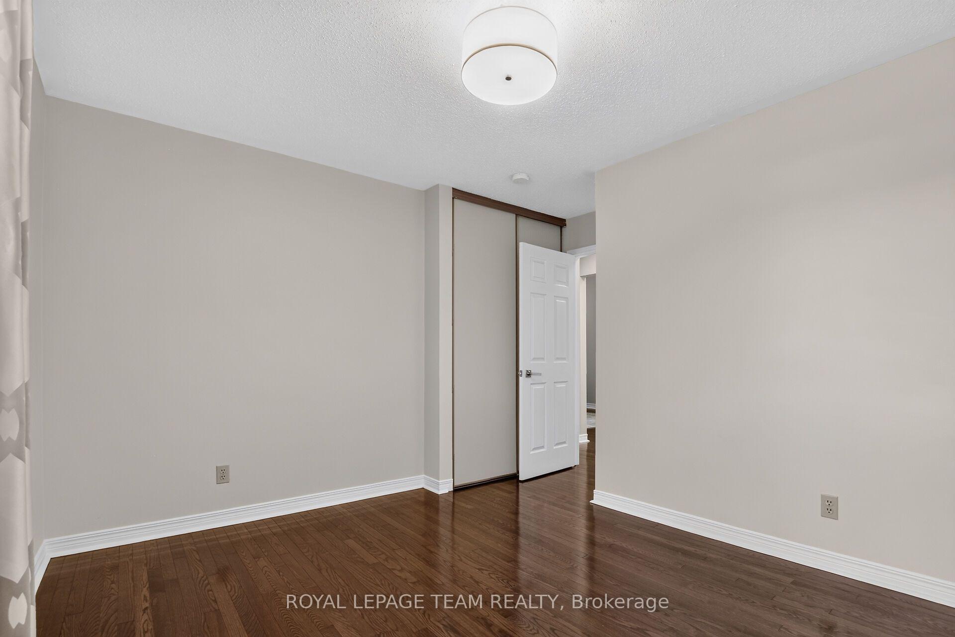Photo 34 of 253 Knudson Drive, Ottawa, Kanata - Kanata Lakes/Heritage Hills — HOMEH