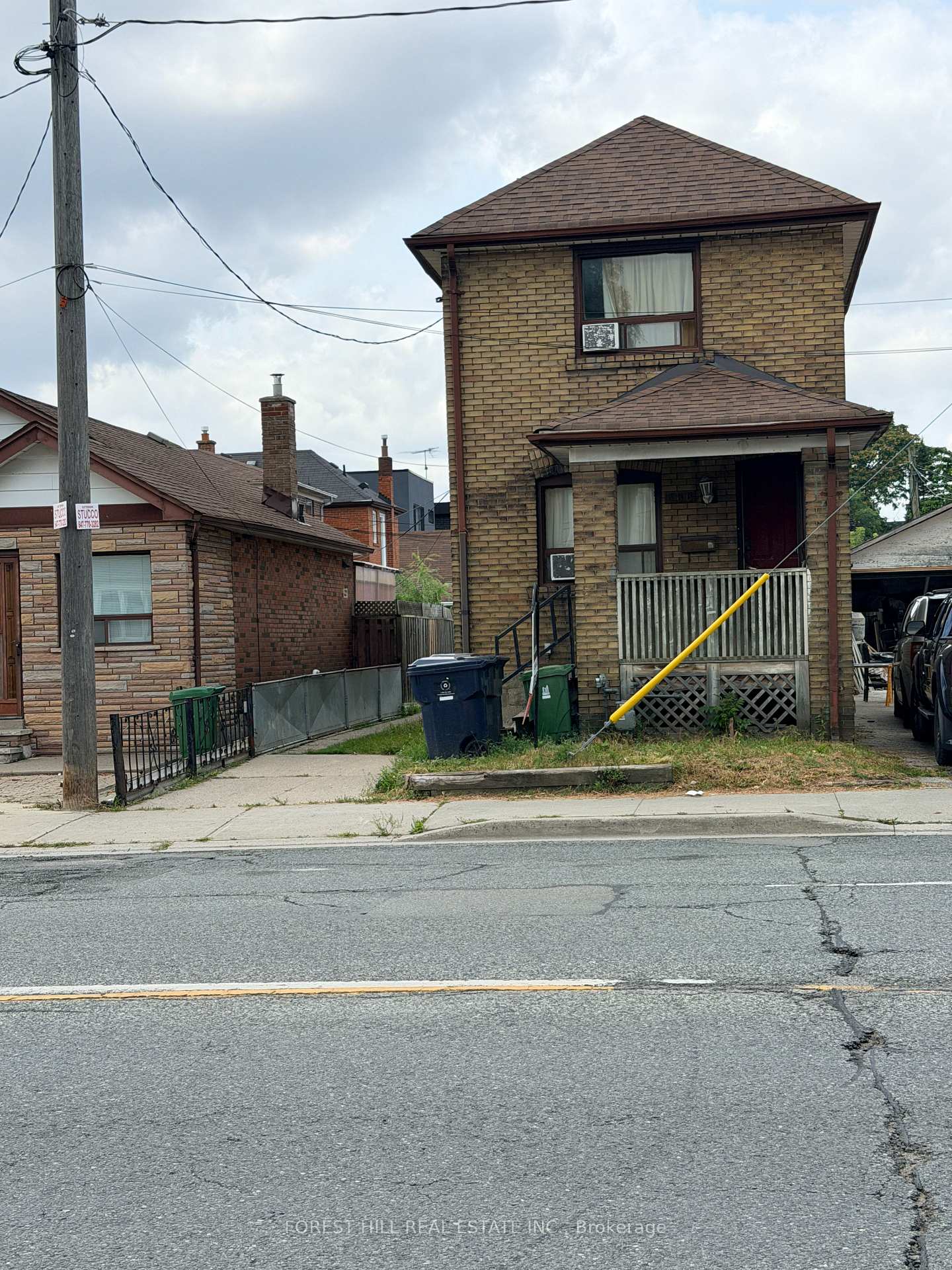 Photo 1 of 666 Jane Street, Toronto, Rockcliffe-Smythe — HOMEH