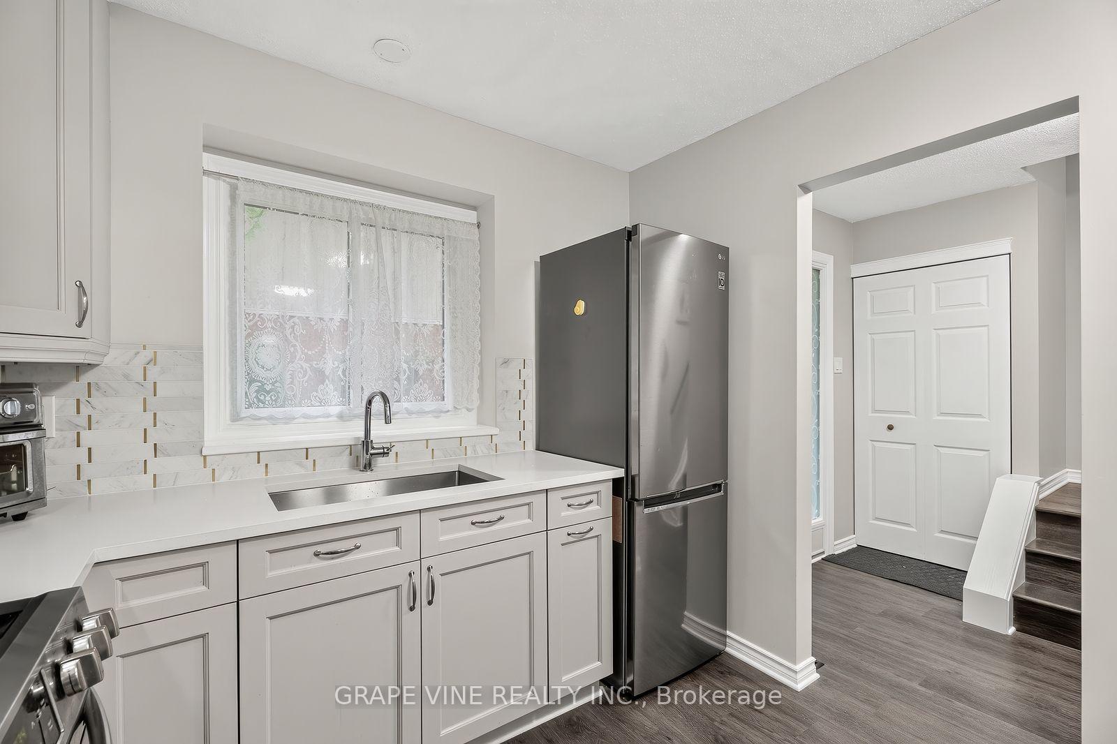 Photo 8 of Unit 190, 3897E Old Richmond Road, Ottawa, Arbeatha Park — HOMEH