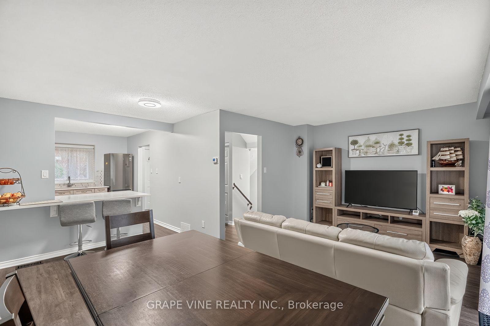 Photo 13 of Unit 190, 3897E Old Richmond Road, Ottawa, Arbeatha Park — HOMEH