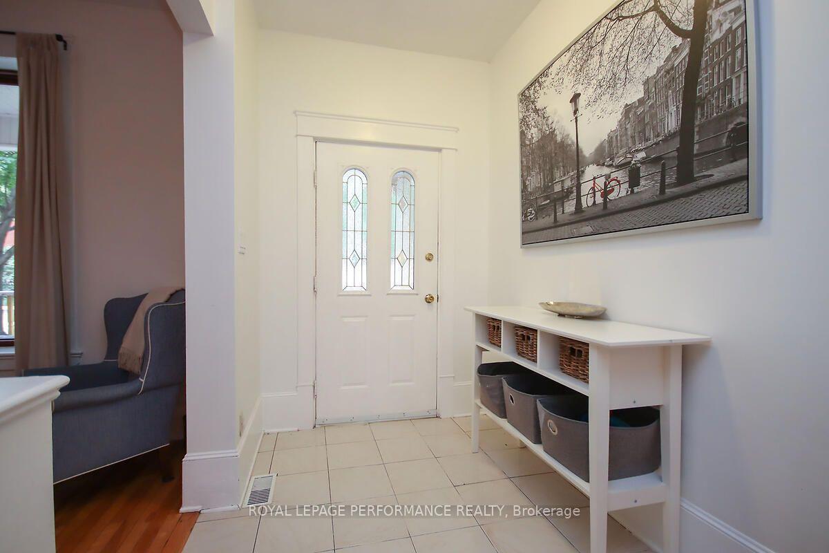 Photo 4 of 49 Bayswater Avenue, Ottawa, Hintonburg — HOMEH