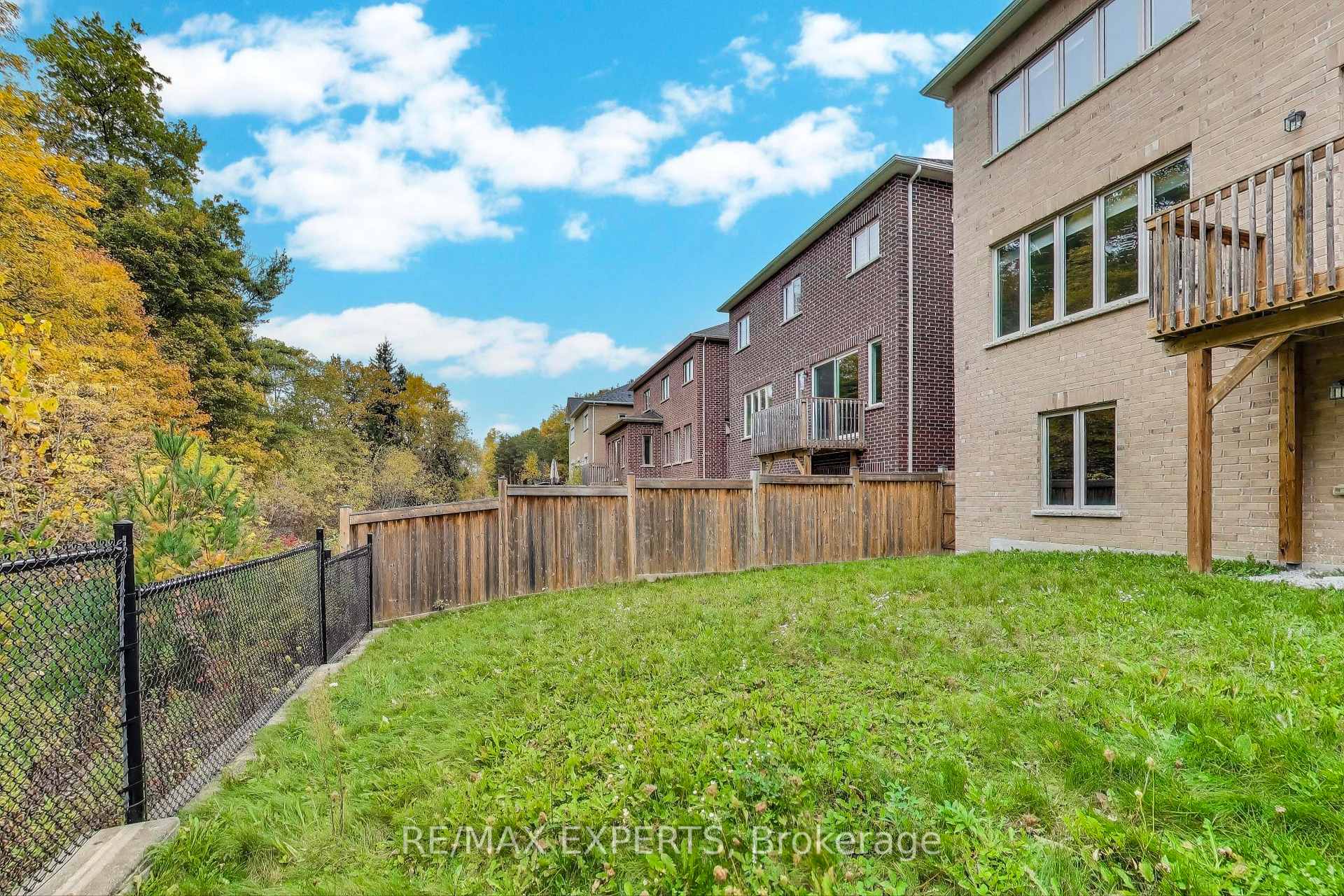 Photo 49 of 216 Butternut Ridge Trail, Aurora, Aurora Estates — HOMEH