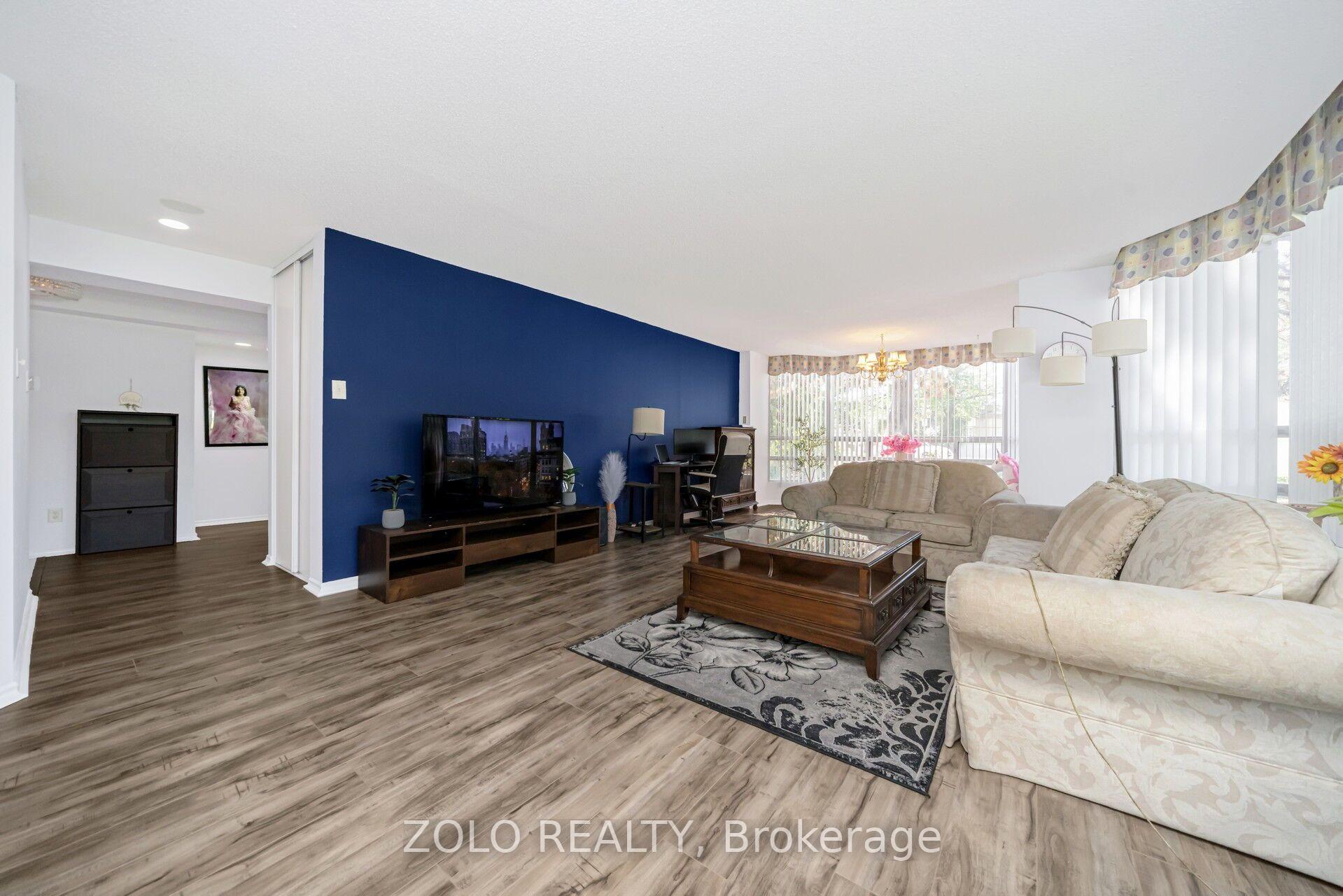 Photo 5 of Unit 105, 310 Mill Street S, Brampton, Brampton South — HOMEH
