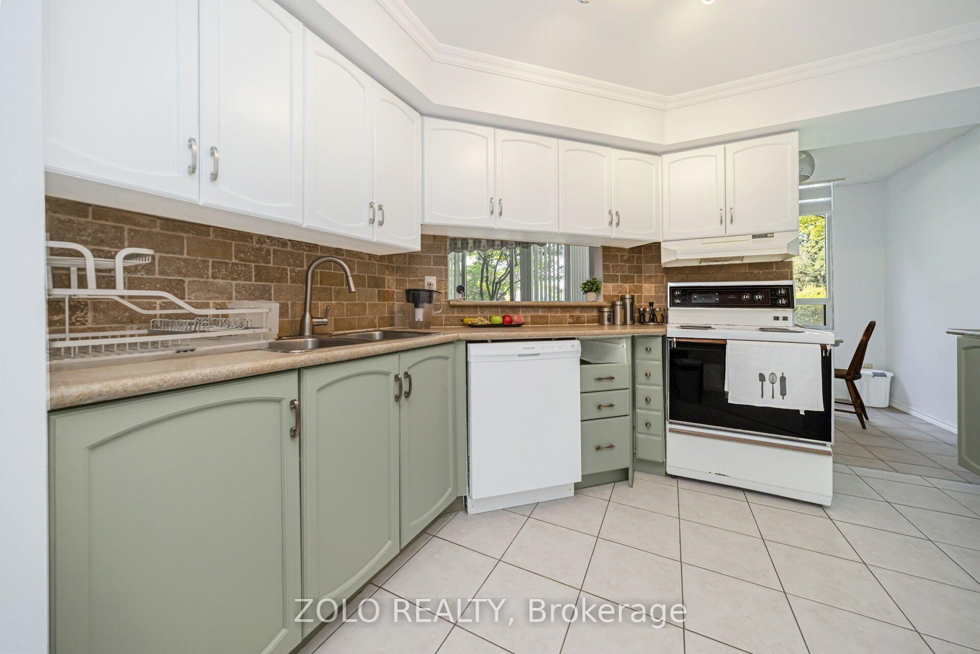 Photo 10 of Unit 105, 310 Mill Street S, Brampton, Brampton South — HOMEH