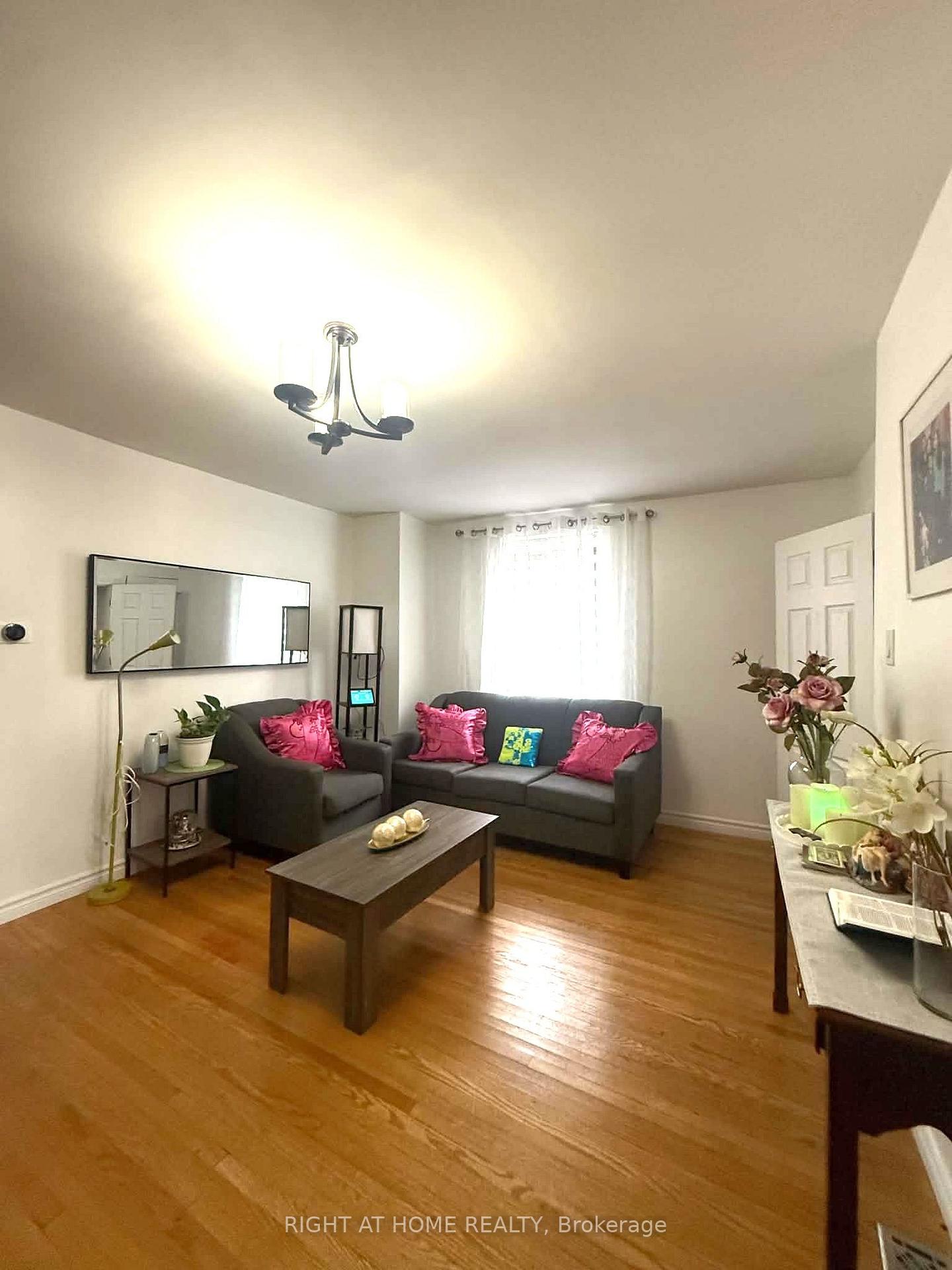Photo 4 of 226 Albert Street, Oshawa, Central — HOMEH
