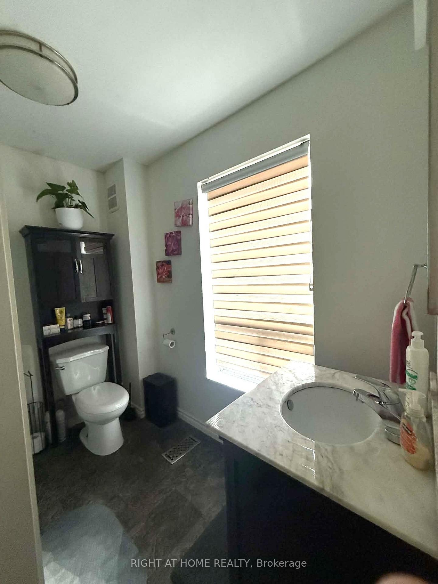 Photo 6 of 226 Albert Street, Oshawa, Central — HOMEH