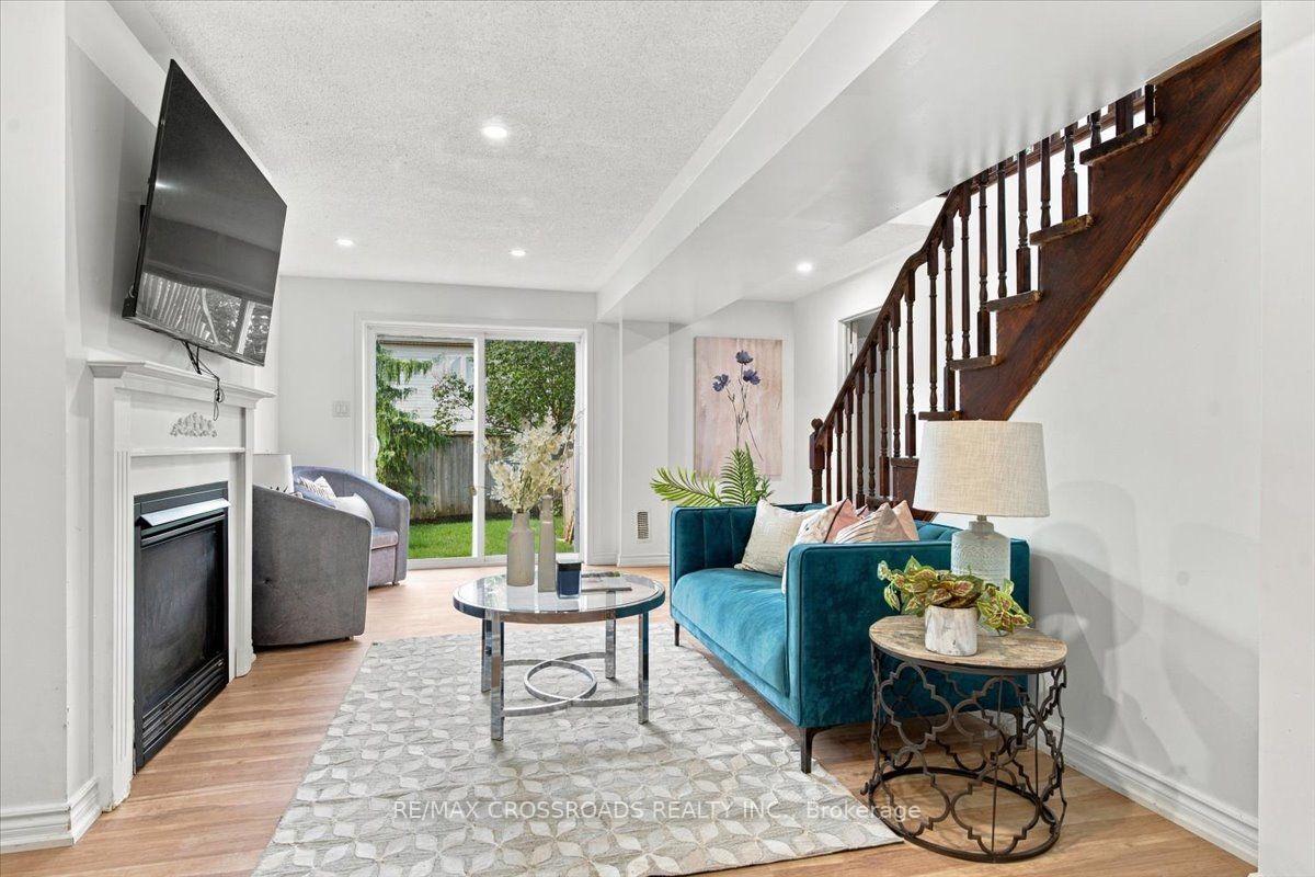 Photo 22 of 1220 Langley Circle, Oshawa, Pinecrest — HOMEH