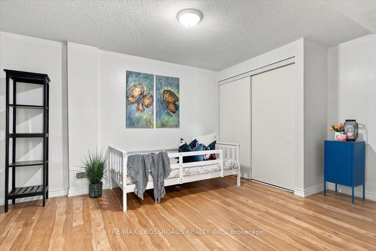 Photo 26 of 1220 Langley Circle, Oshawa, Pinecrest — HOMEH