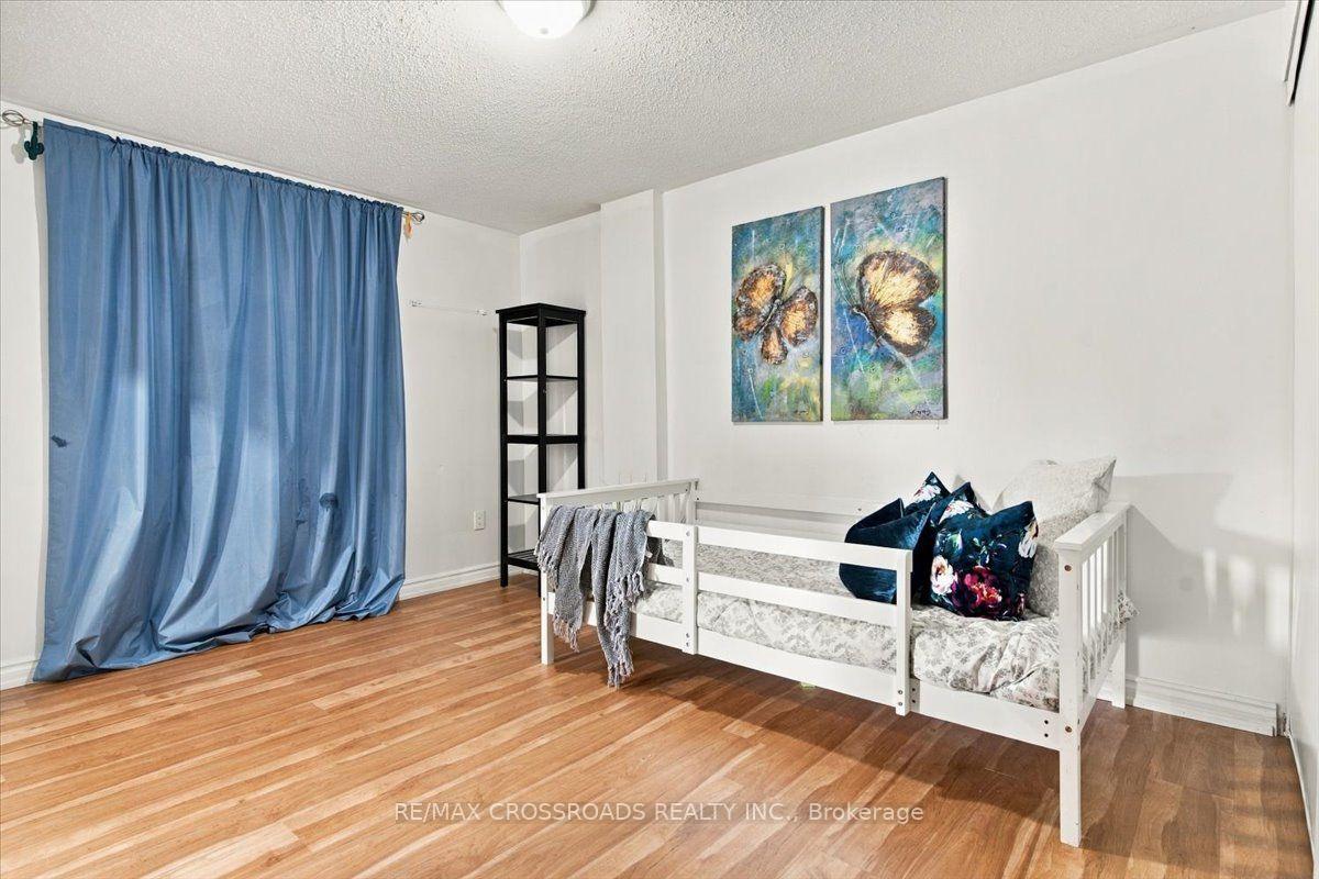 Photo 27 of 1220 Langley Circle, Oshawa, Pinecrest — HOMEH
