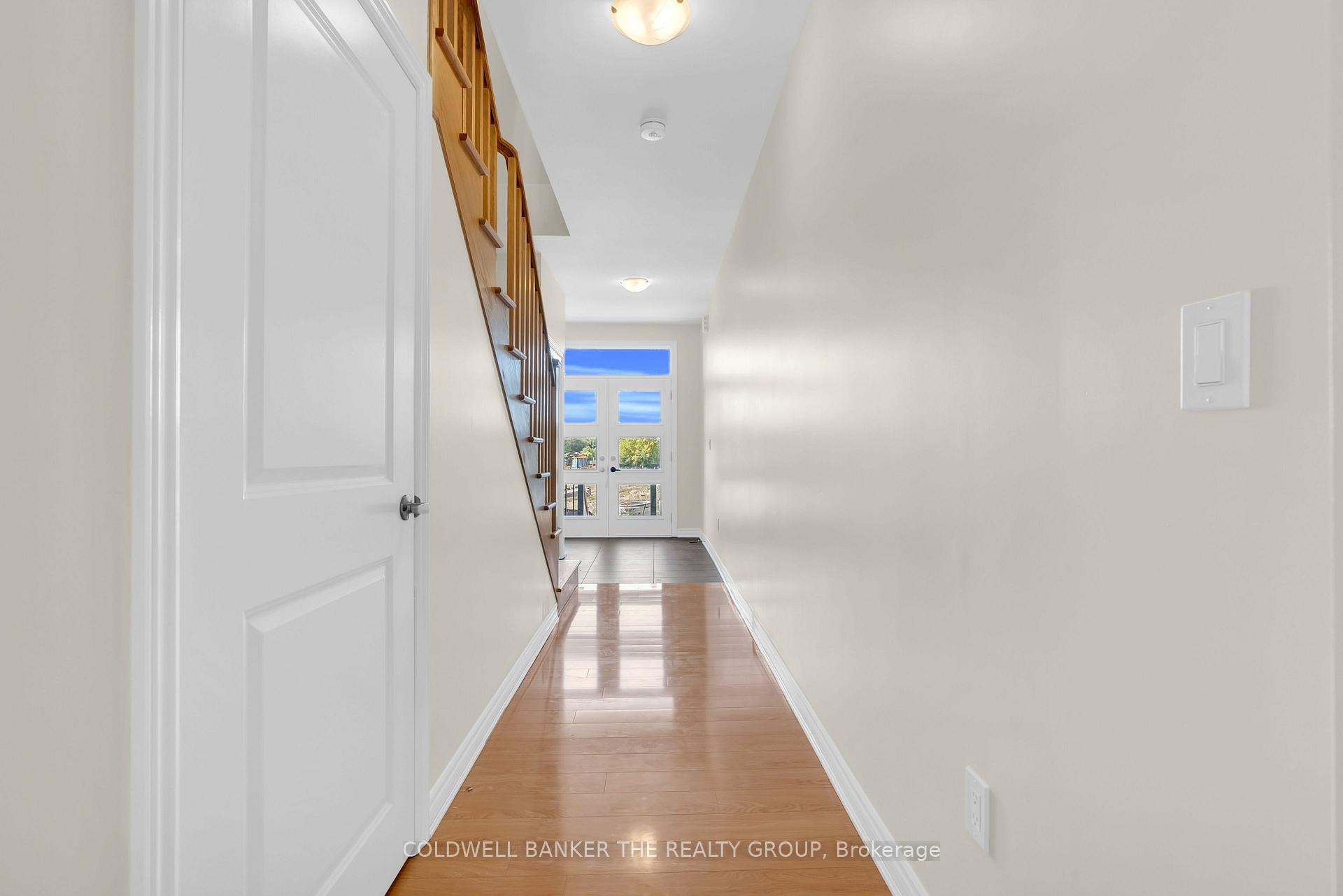 Photo 4 of 24 Wascana Road, Vaughan, Elder Mills — HOMEH