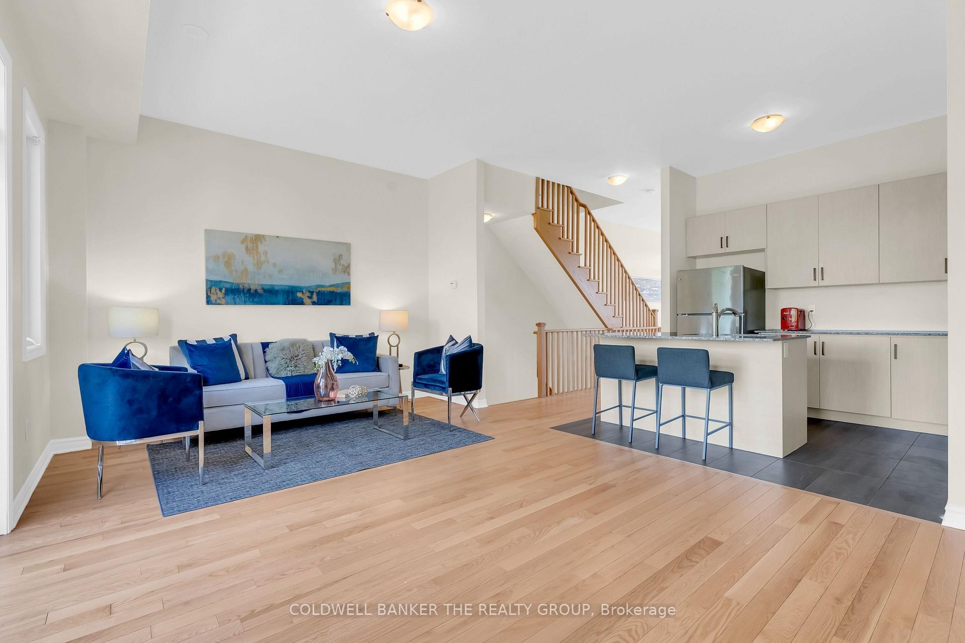 Photo 12 of 24 Wascana Road, Vaughan, Elder Mills — HOMEH