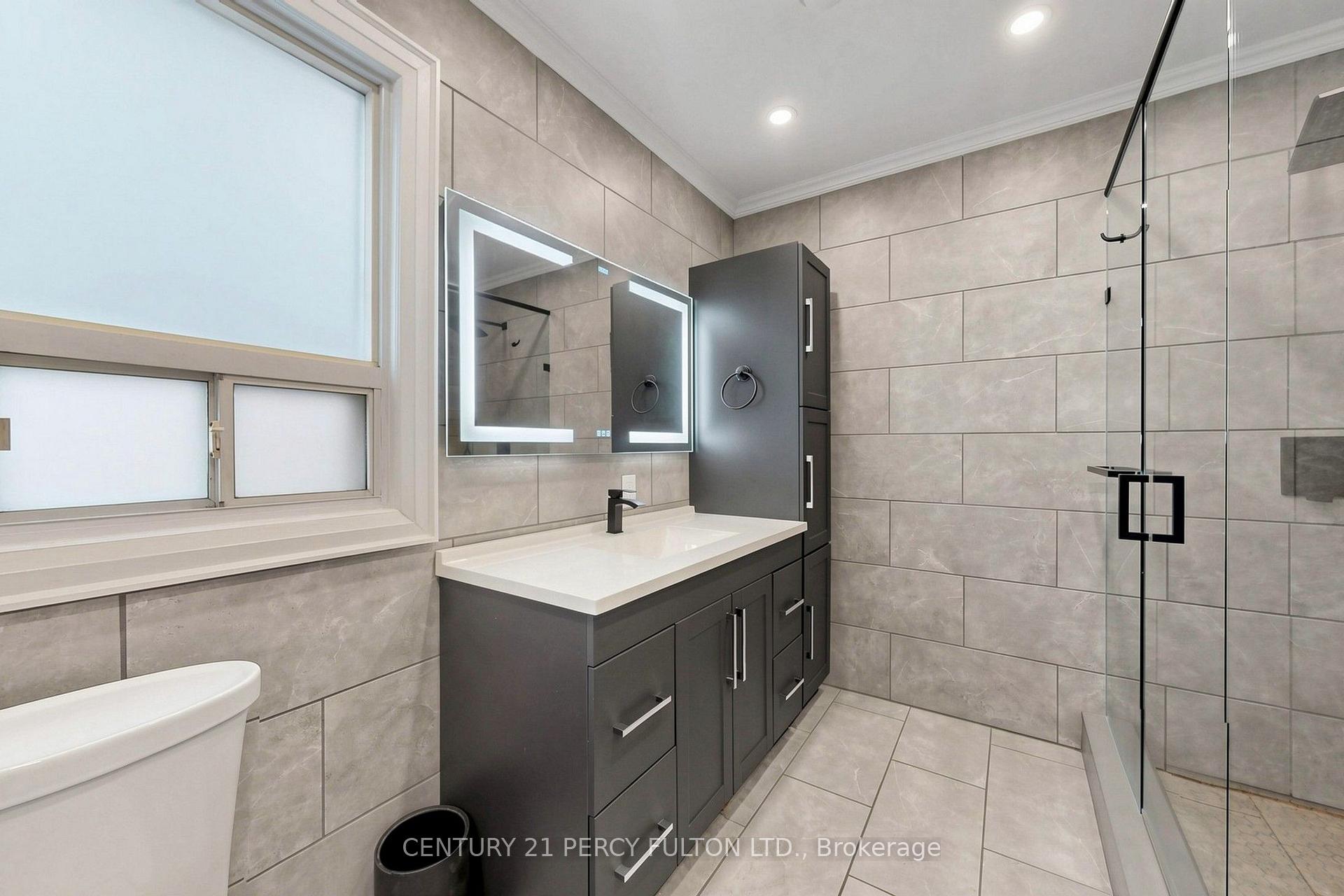 Photo 33 of 76 Arlington Avenue, Oshawa, O'Neill — HOMEH