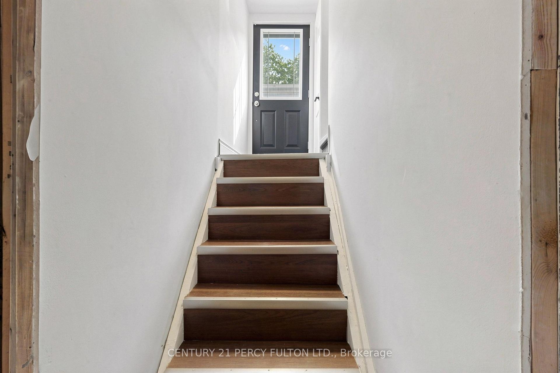 Photo 37 of 76 Arlington Avenue, Oshawa, O'Neill — HOMEH