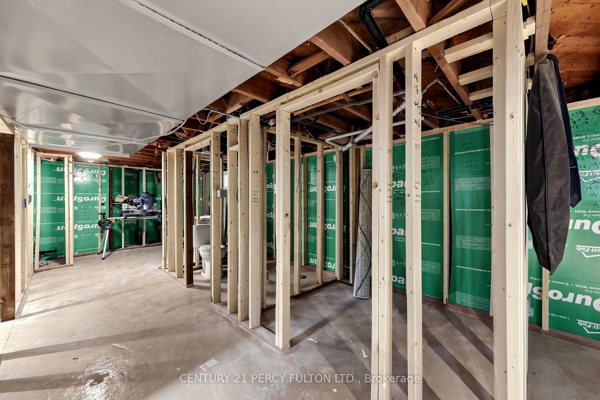 Photo 41 of 76 Arlington Avenue, Oshawa, O'Neill — HOMEH