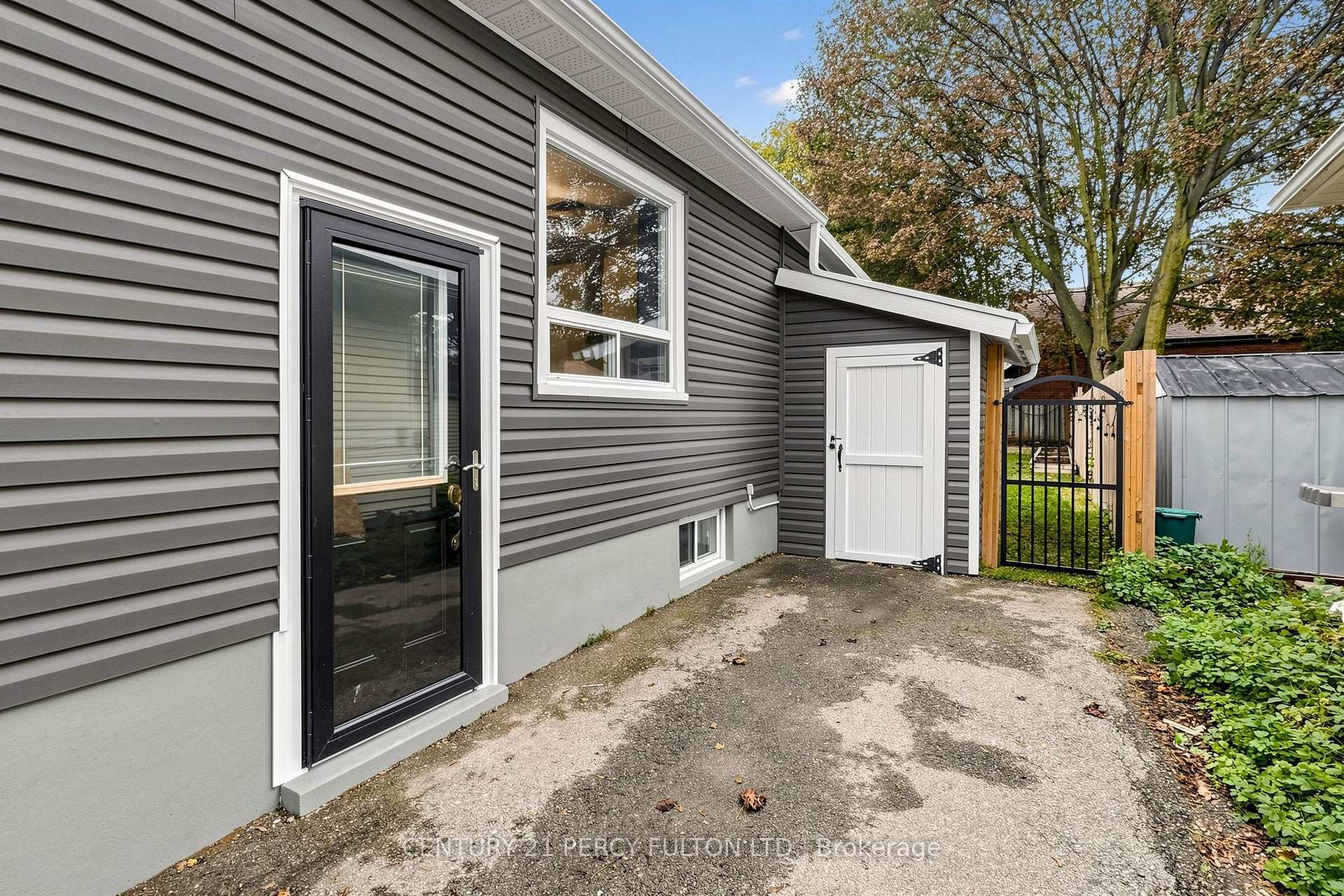Photo 42 of 76 Arlington Avenue, Oshawa, O'Neill — HOMEH