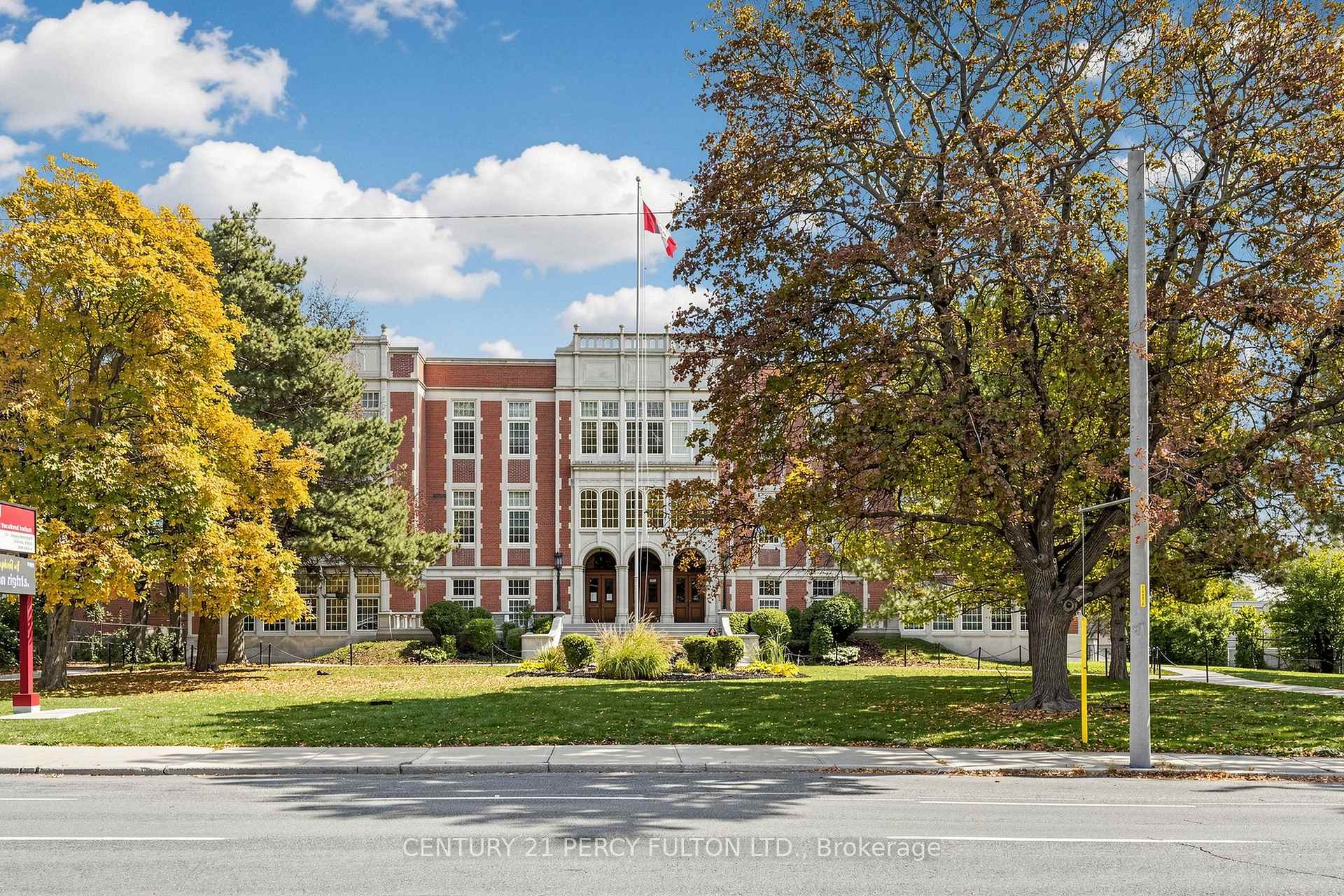 Photo 55 of 76 Arlington Avenue, Oshawa, O'Neill — HOMEH