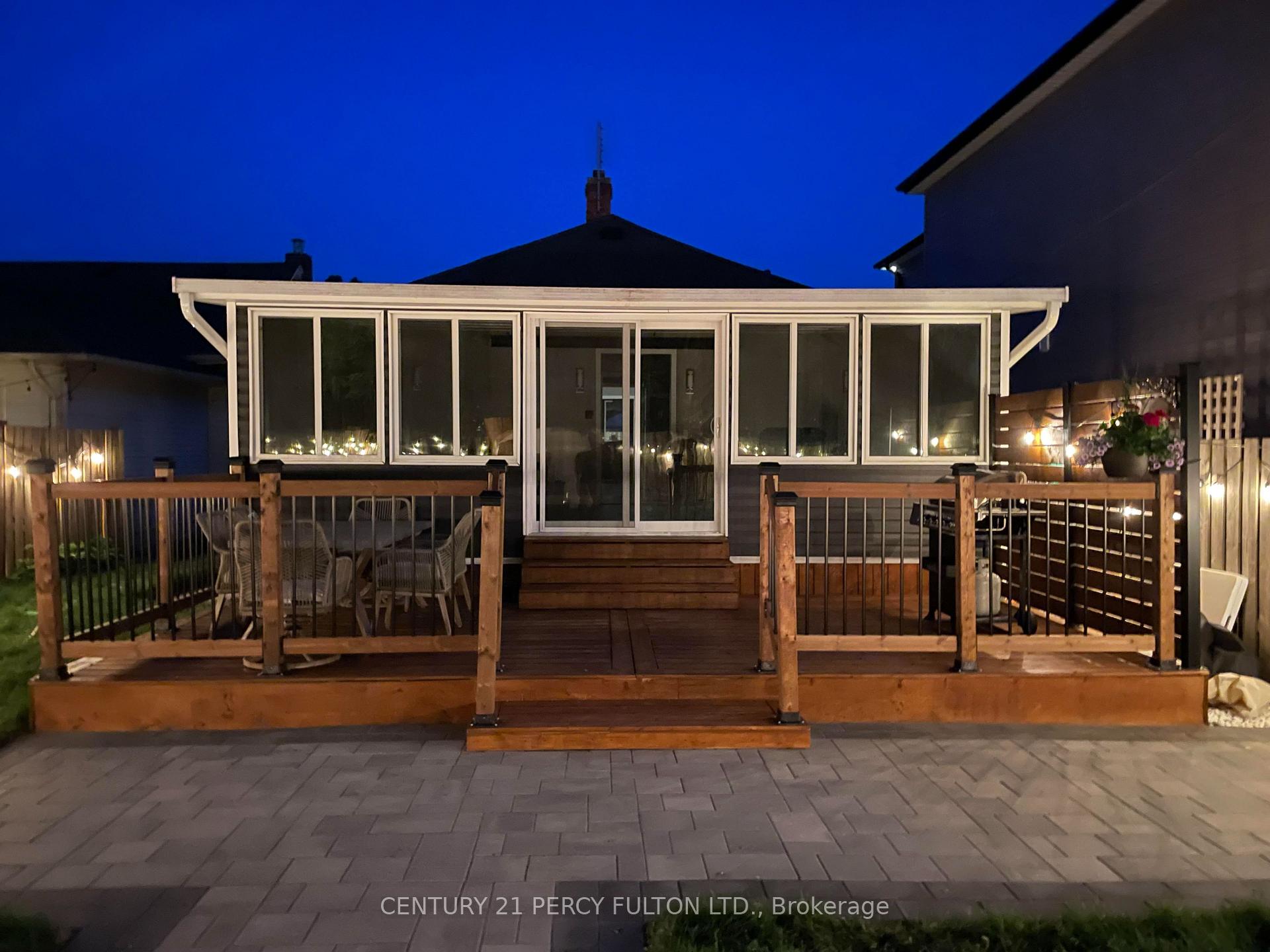 Photo 2 of 76 Arlington Avenue, Oshawa, O'Neill — HOMEH