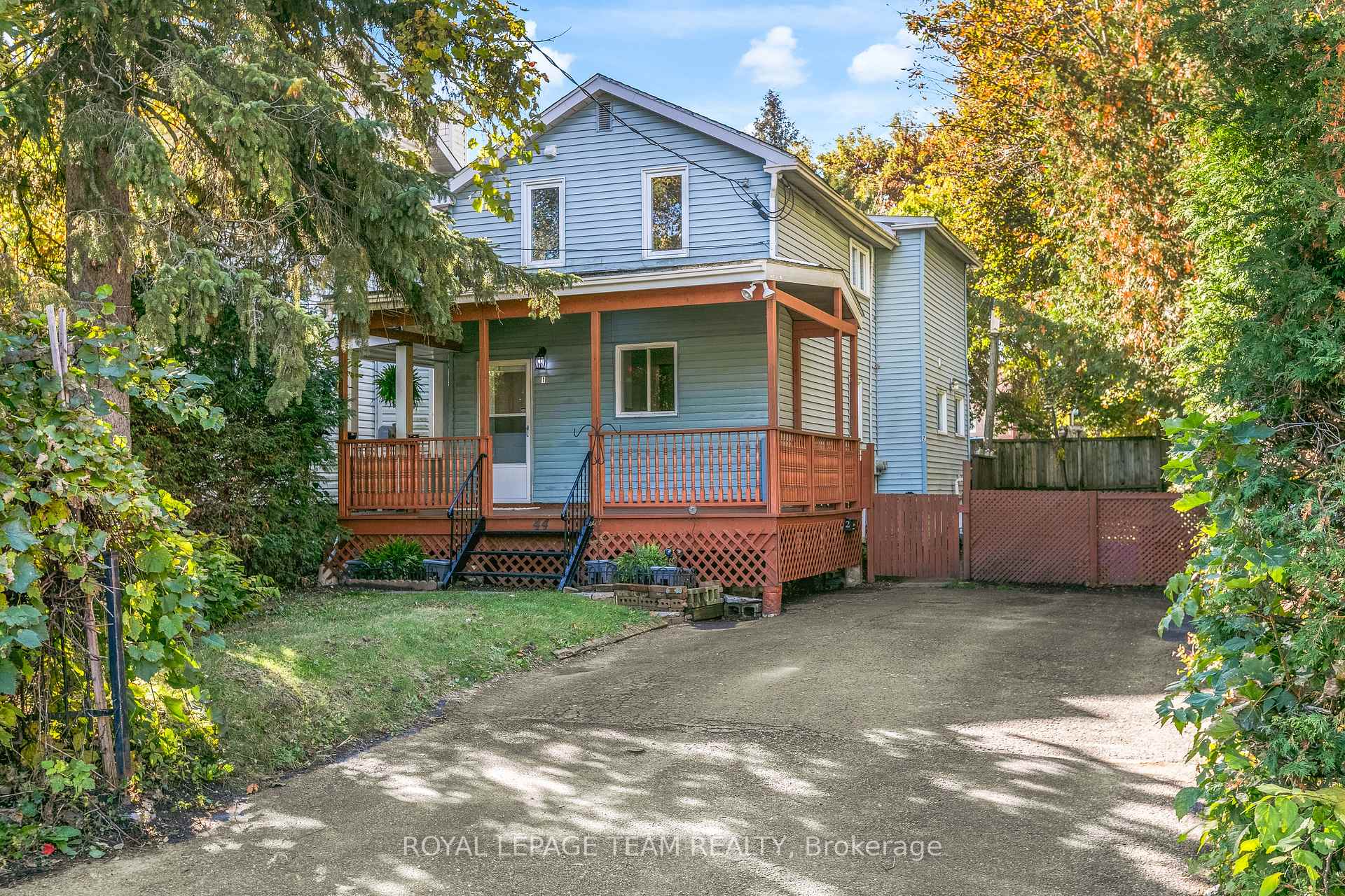 Photo 2 of 44 Ste Cecile Street, Ottawa, Vanier — HOMEH