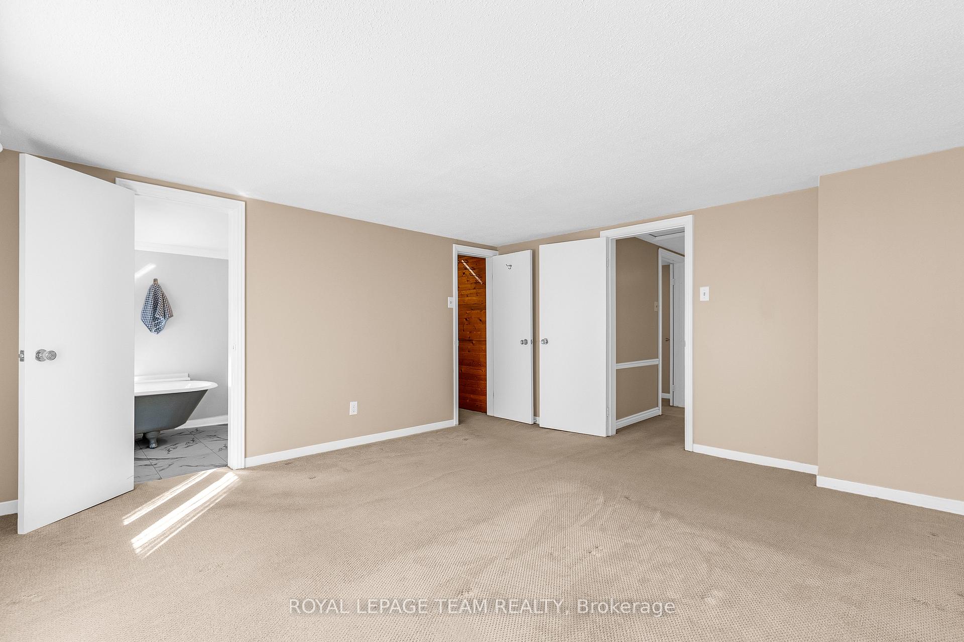 Photo 11 of 44 Ste Cecile Street, Ottawa, Vanier — HOMEH