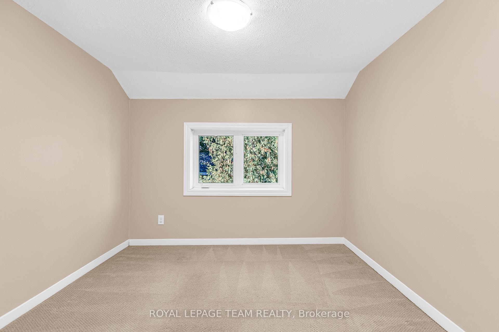 Photo 17 of 44 Ste Cecile Street, Ottawa, Vanier — HOMEH