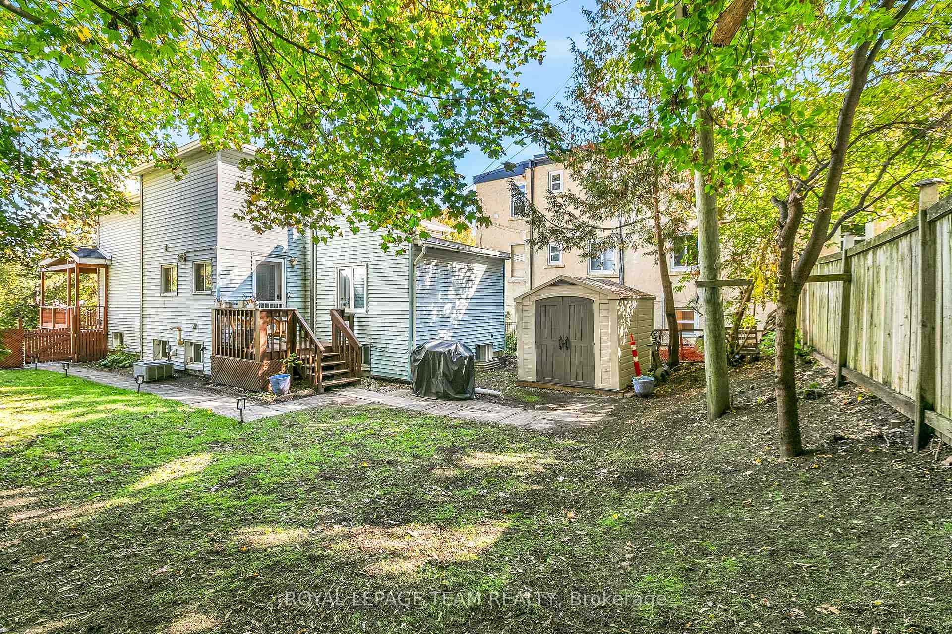 Photo 38 of 44 Ste Cecile Street, Ottawa, Vanier — HOMEH