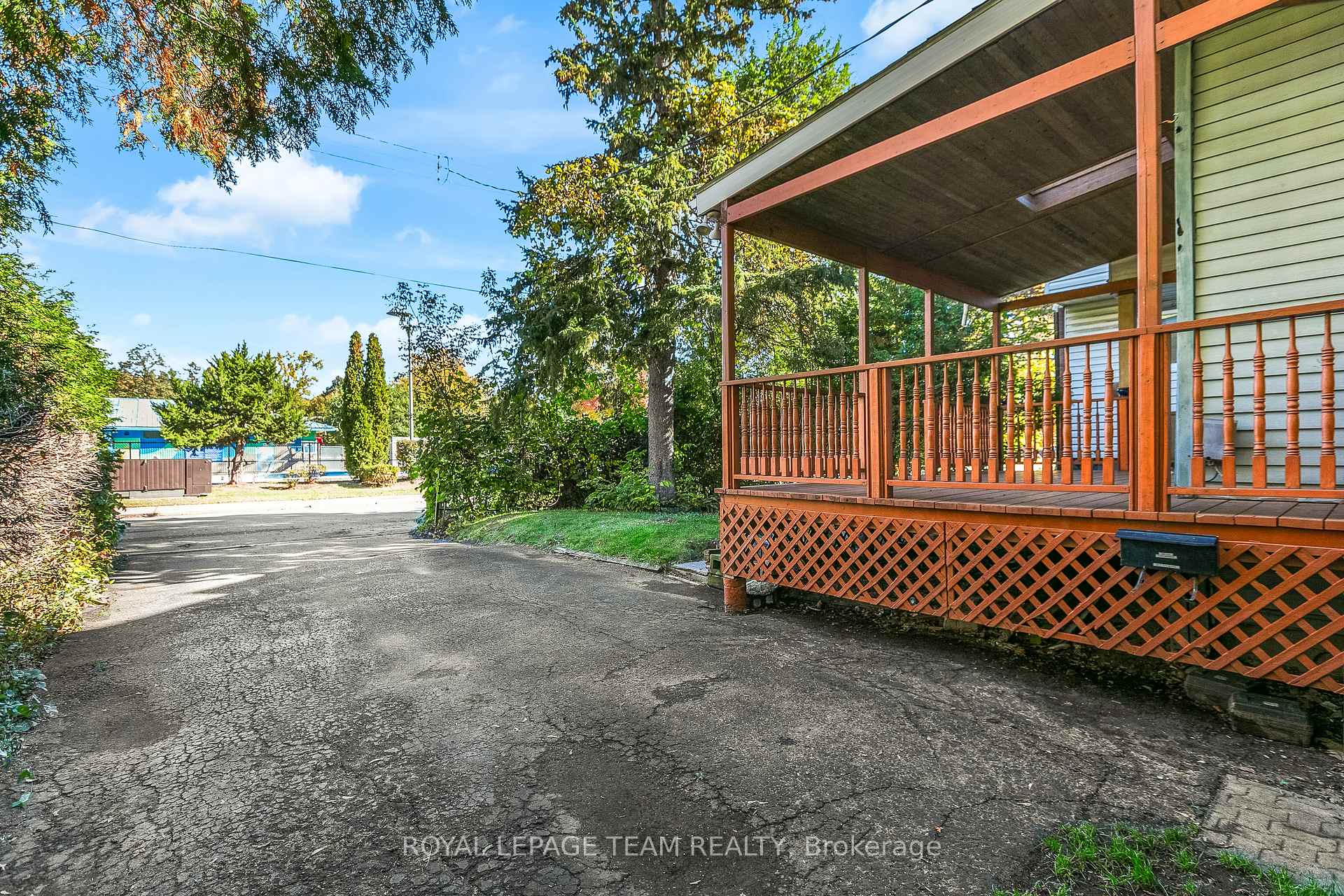 Photo 40 of 44 Ste Cecile Street, Ottawa, Vanier — HOMEH