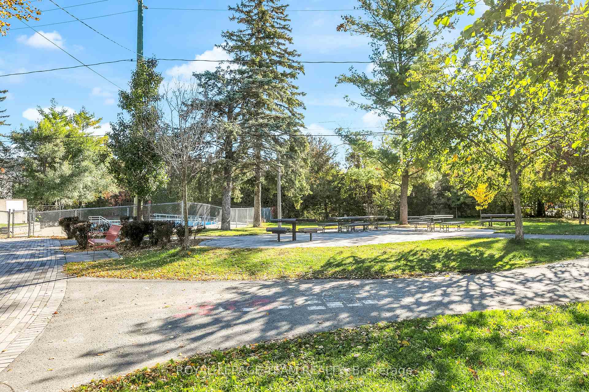 Photo 43 of 44 Ste Cecile Street, Ottawa, Vanier — HOMEH