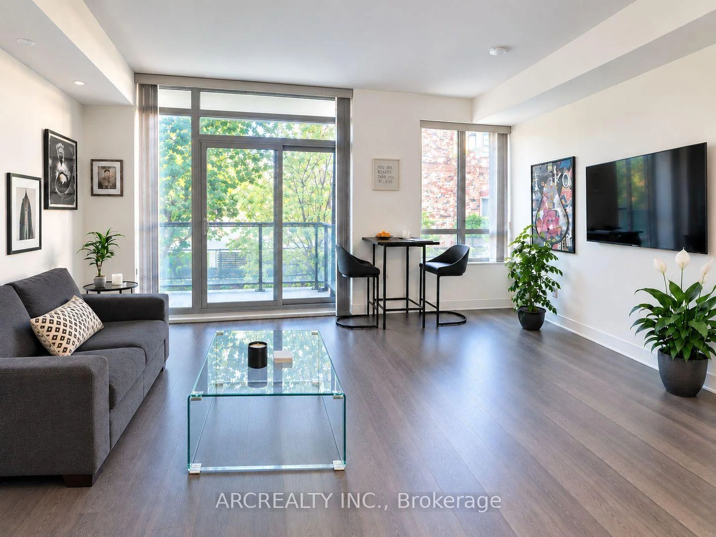 Photo 8 of Unit 208, 7608 Yonge Street, Vaughan, Crestwood-Springfarm-Yorkhill — HOMEH