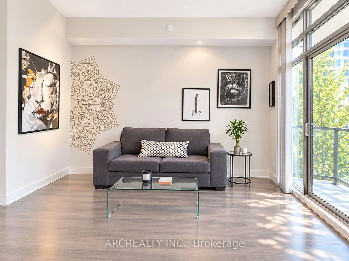 Photo 12 of Unit 208, 7608 Yonge Street, Vaughan, Crestwood-Springfarm-Yorkhill — HOMEH