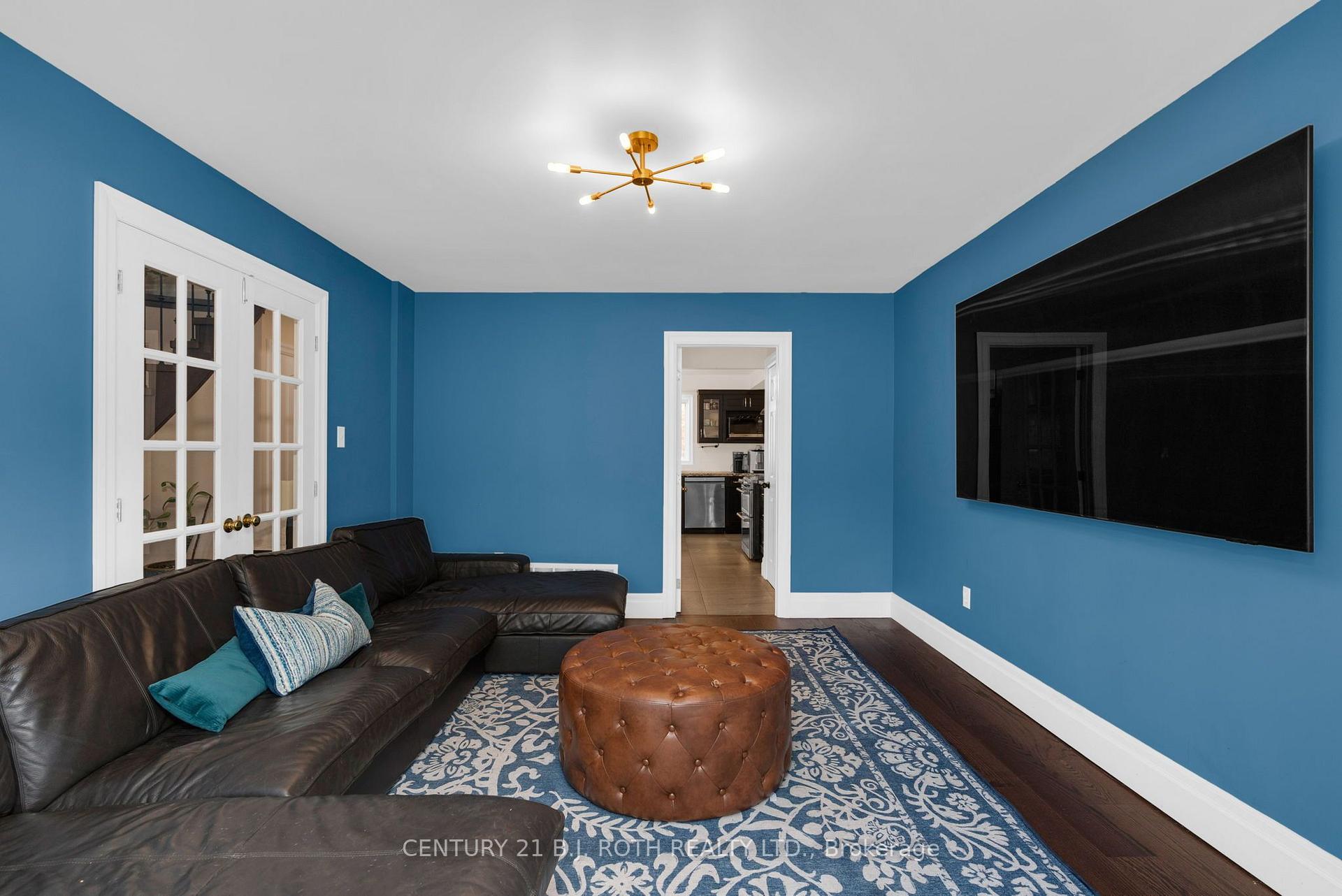 Photo 6 of 2 Brushwood Crescent, Barrie, Bayshore — HOMEH