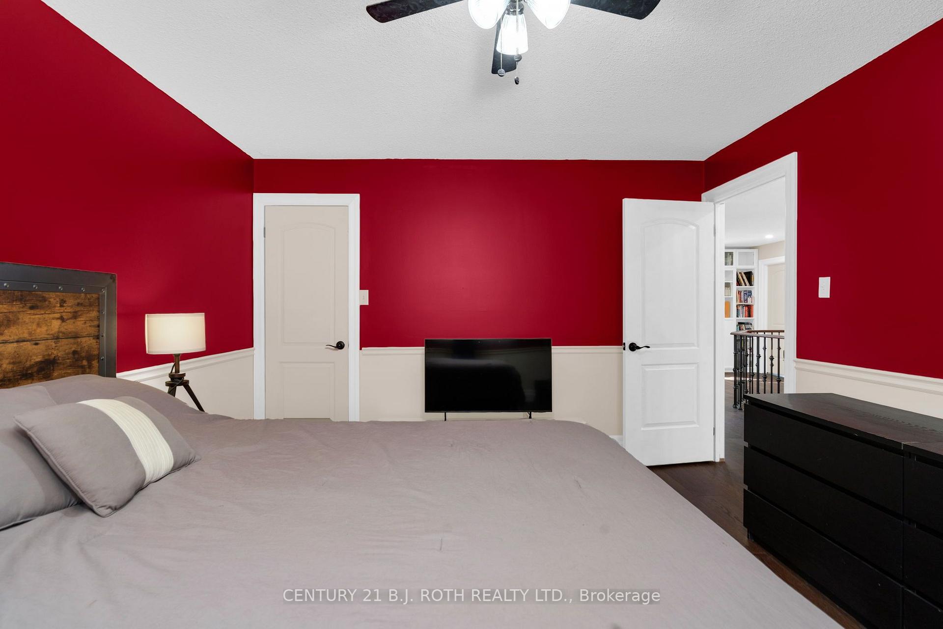 Photo 19 of 2 Brushwood Crescent, Barrie, Bayshore — HOMEH