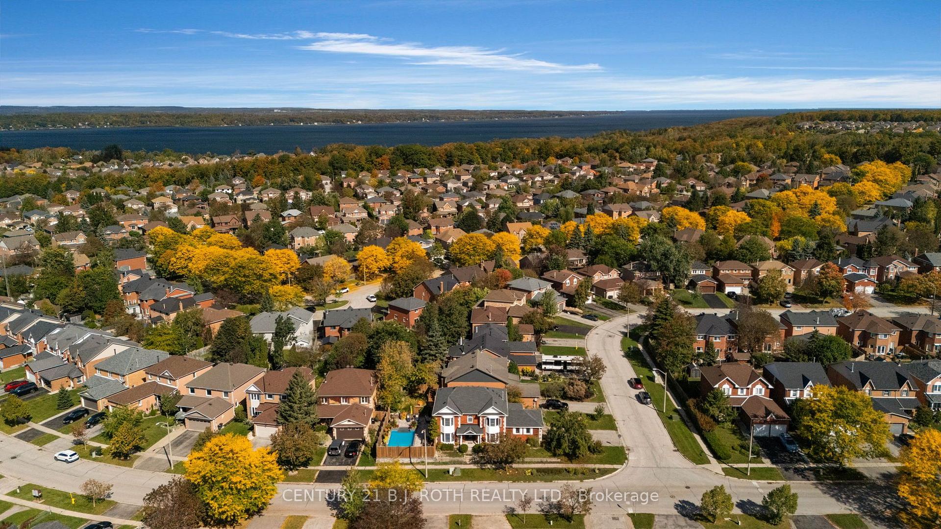 Photo 27 of 2 Brushwood Crescent, Barrie, Bayshore — HOMEH