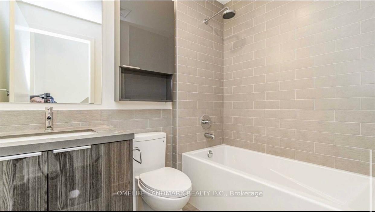 Photo 6 of 26 Sonic Way, Toronto, Flemingdon Park — HOMEH