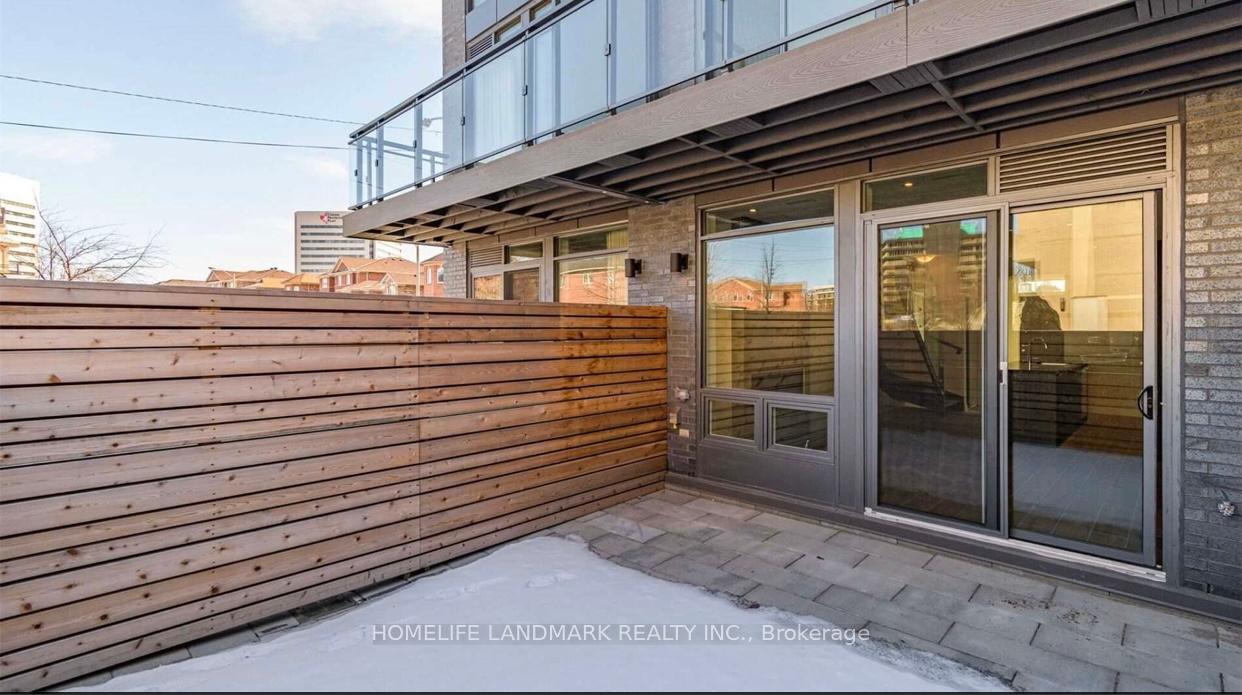 Photo 8 of 26 Sonic Way, Toronto, Flemingdon Park — HOMEH