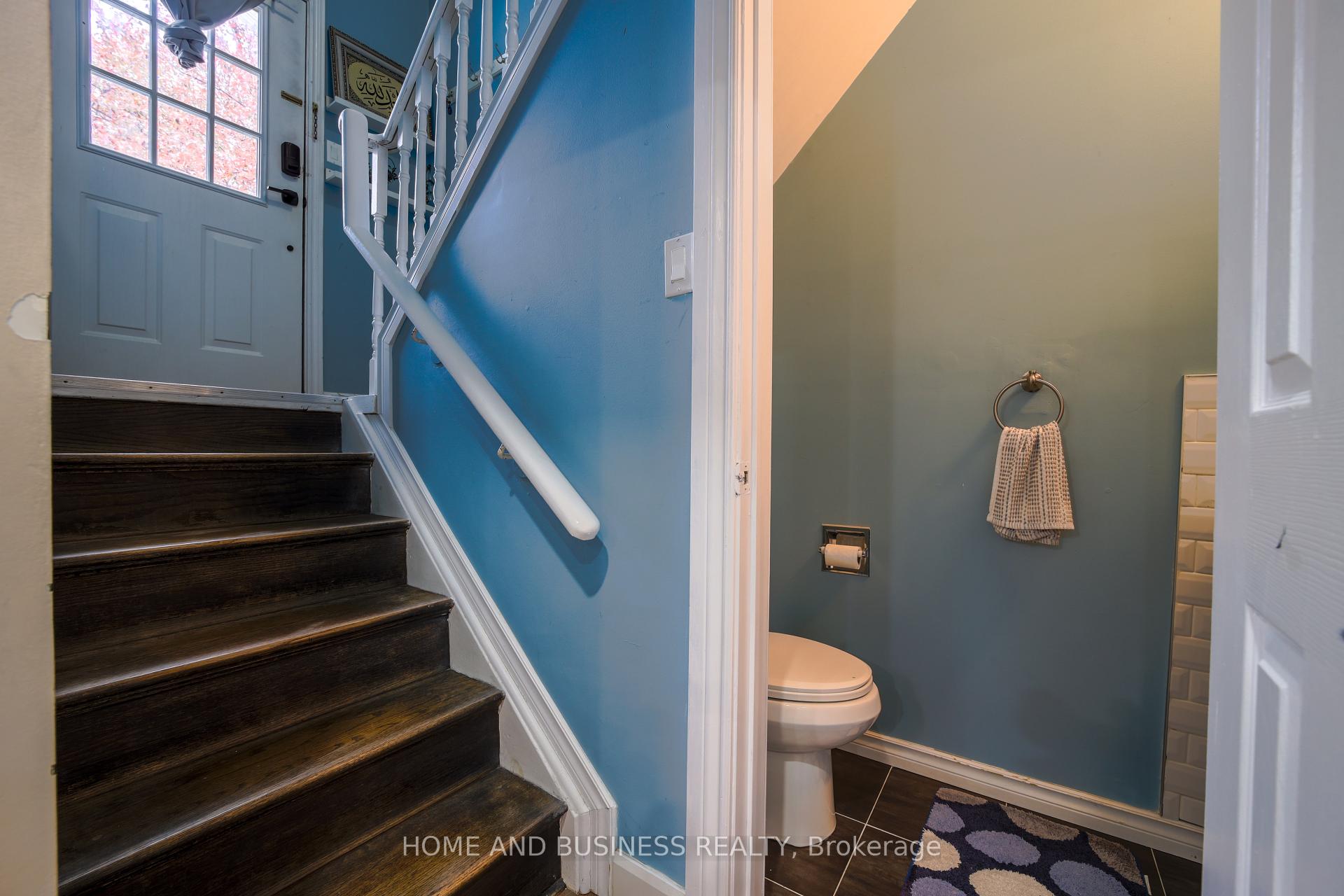 Photo 7 of 1 D'aubigny Road, Brantford, West Brant — HOMEH