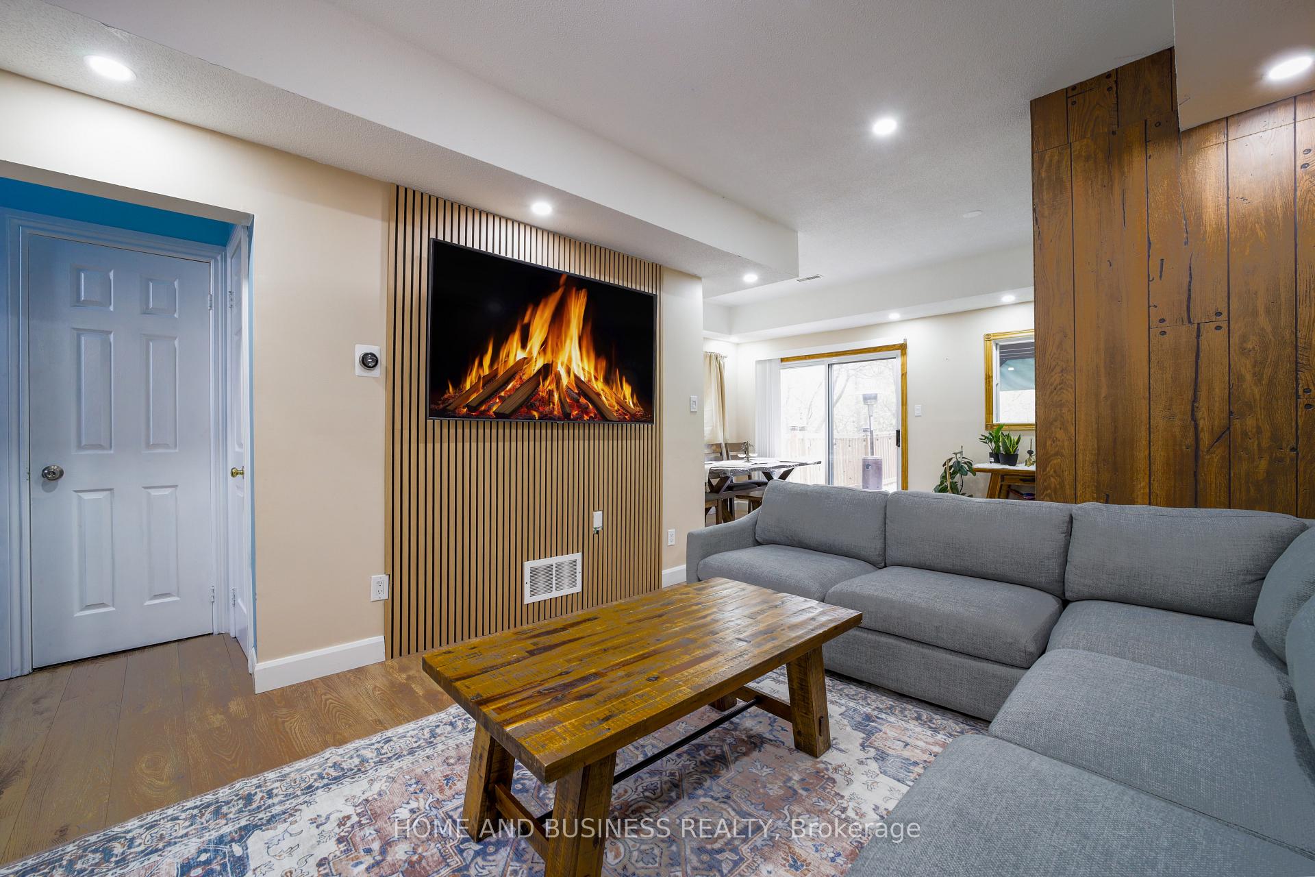Photo 10 of 1 D'aubigny Road, Brantford, West Brant — HOMEH