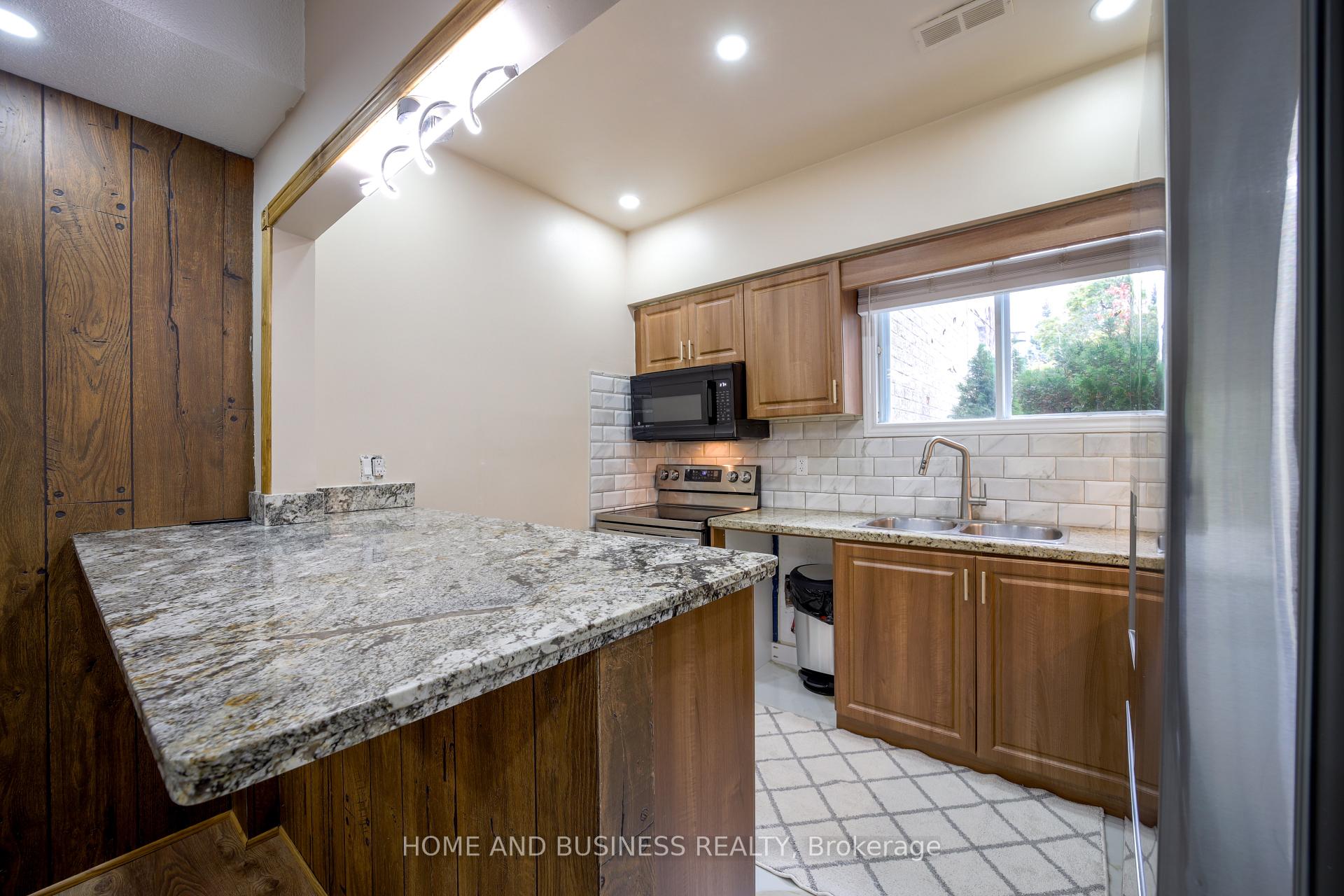 Photo 12 of 1 D'aubigny Road, Brantford, West Brant — HOMEH