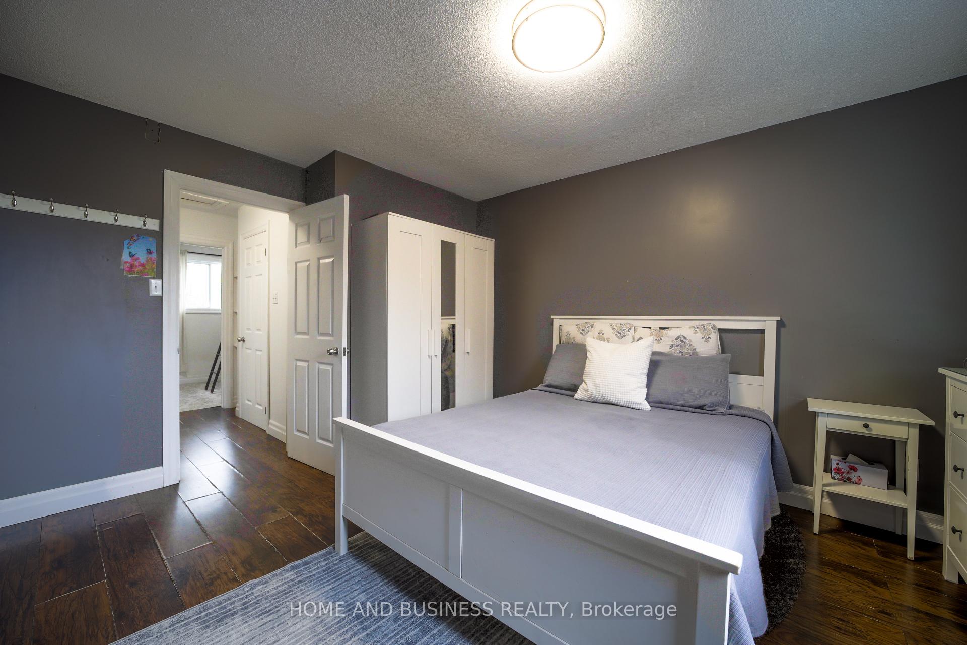 Photo 21 of 1 D'aubigny Road, Brantford, West Brant — HOMEH