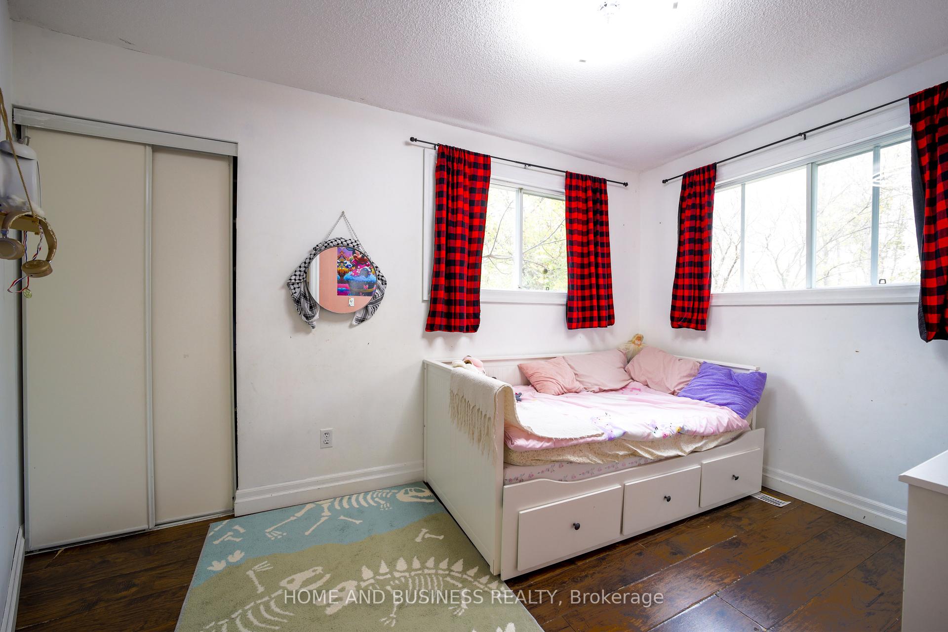 Photo 23 of 1 D'aubigny Road, Brantford, West Brant — HOMEH