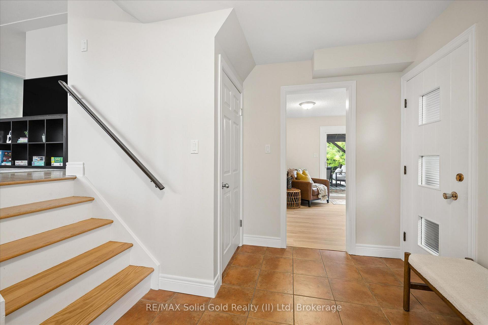 Photo 7 of 127 Gay Crescent, Kitchener, Stanley Park — HOMEH