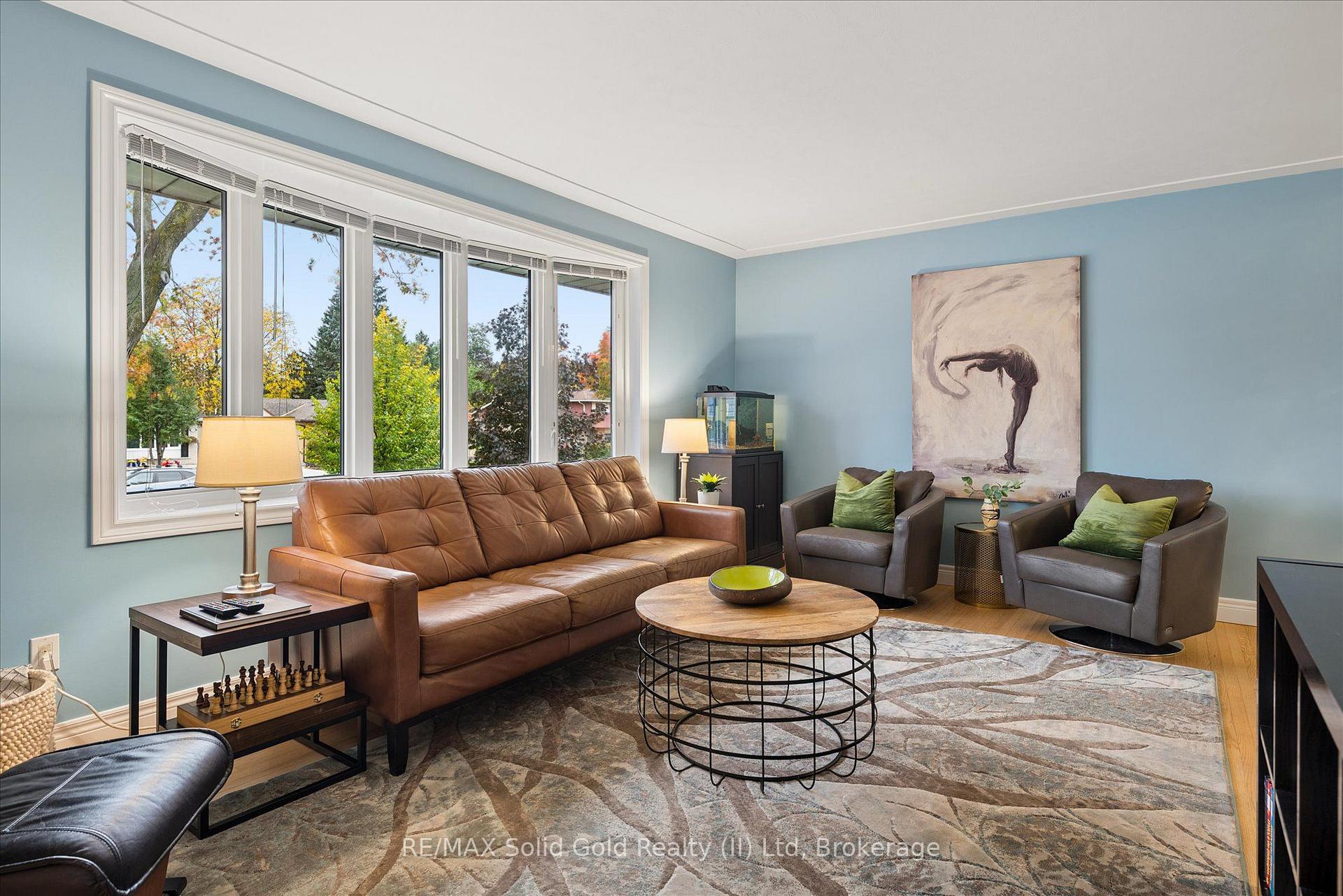 Photo 12 of 127 Gay Crescent, Kitchener, Stanley Park — HOMEH
