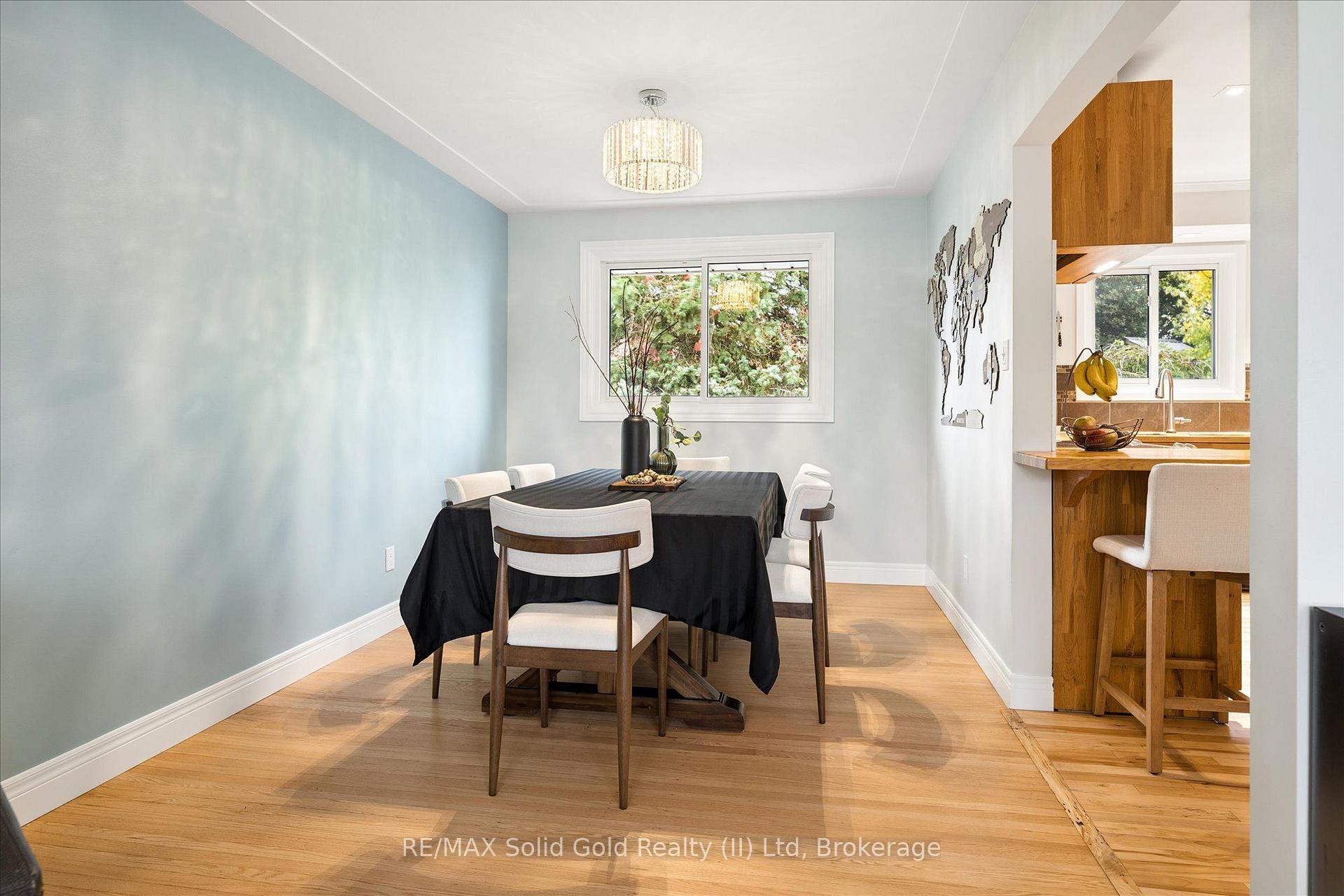 Photo 15 of 127 Gay Crescent, Kitchener, Stanley Park — HOMEH