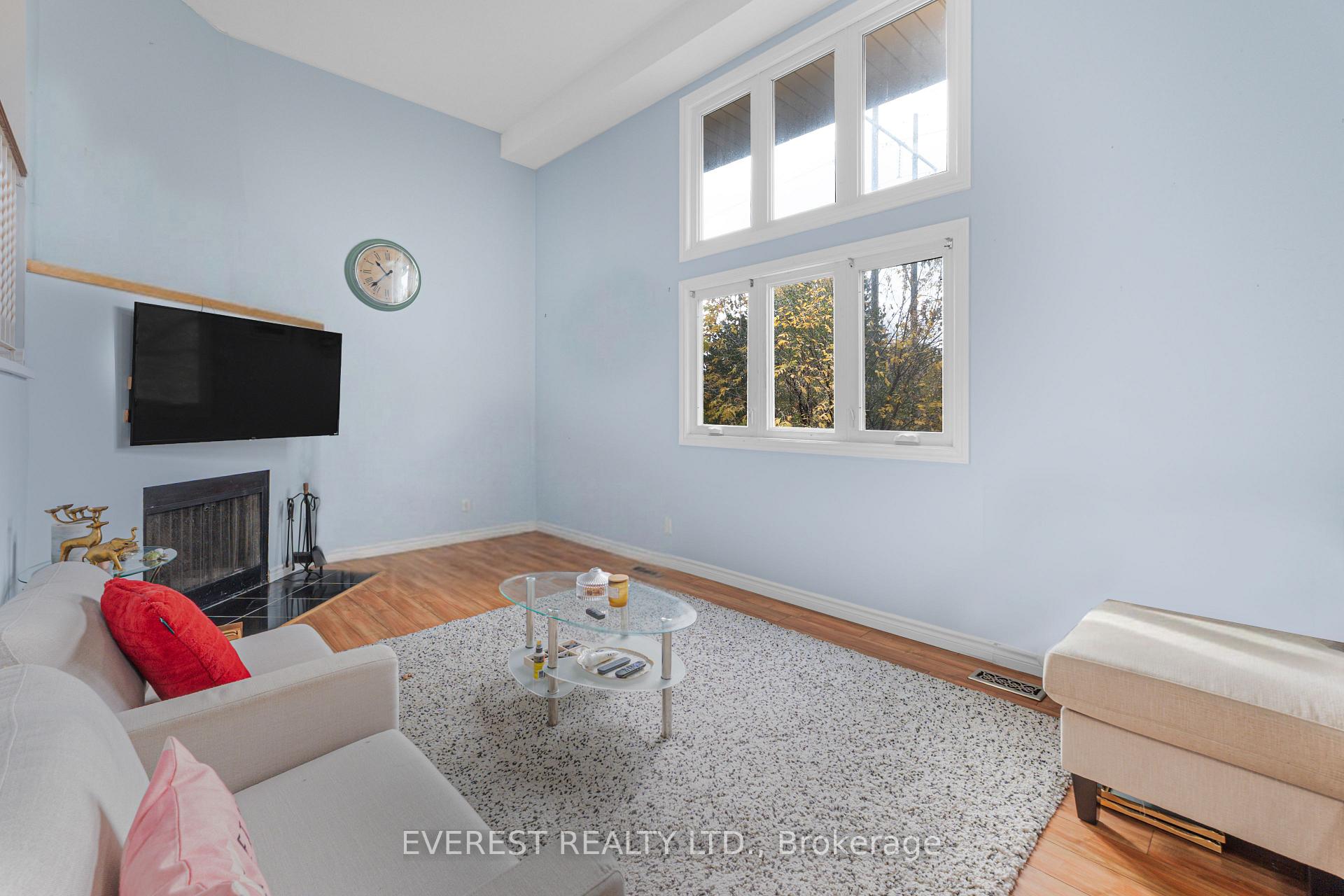 Photo 5 of Unit 60, 3205 Uplands Drive, Ottawa, Hunt Club Woods — HOMEH