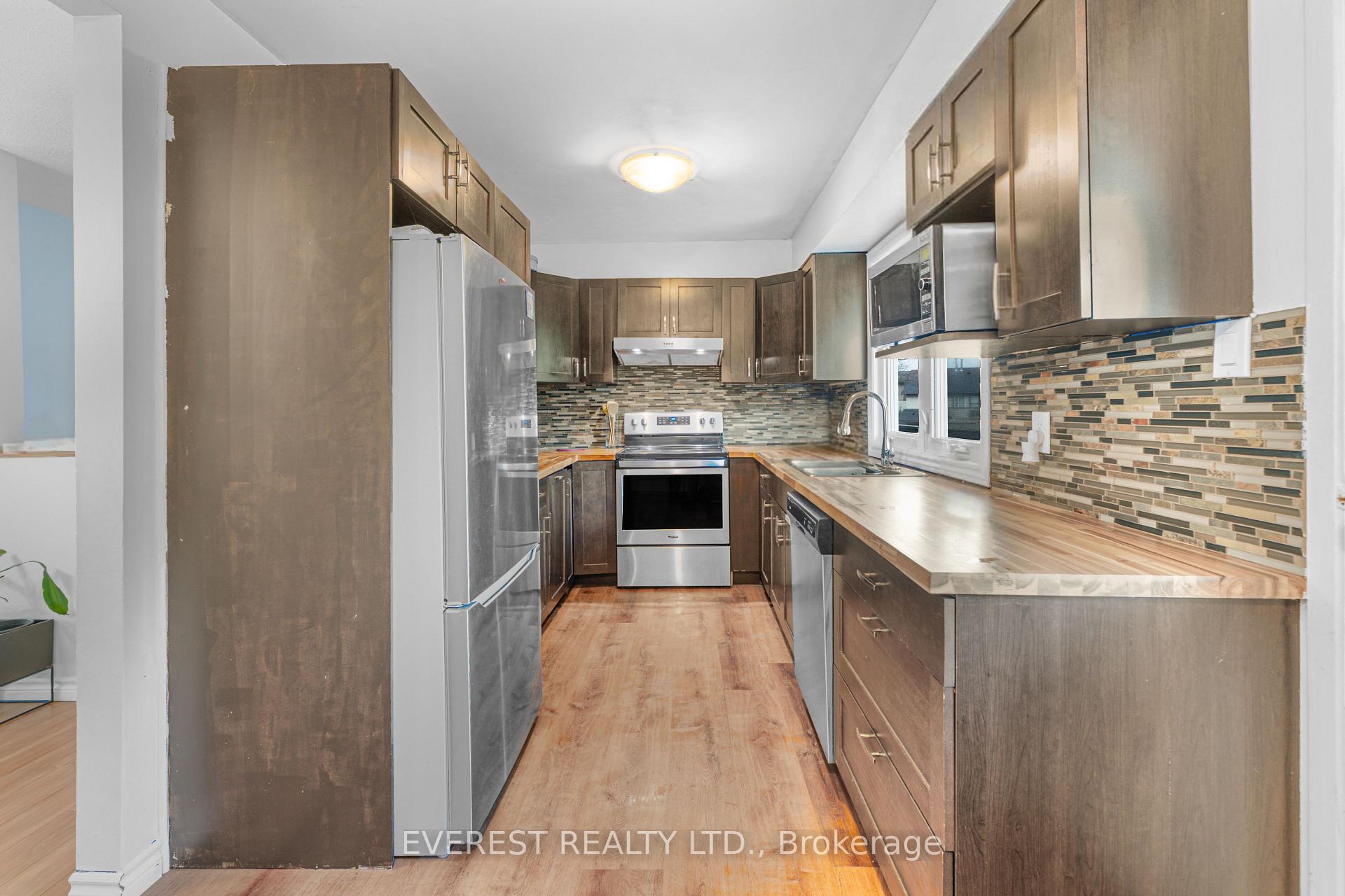 Photo 9 of Unit 60, 3205 Uplands Drive, Ottawa, Hunt Club Woods — HOMEH