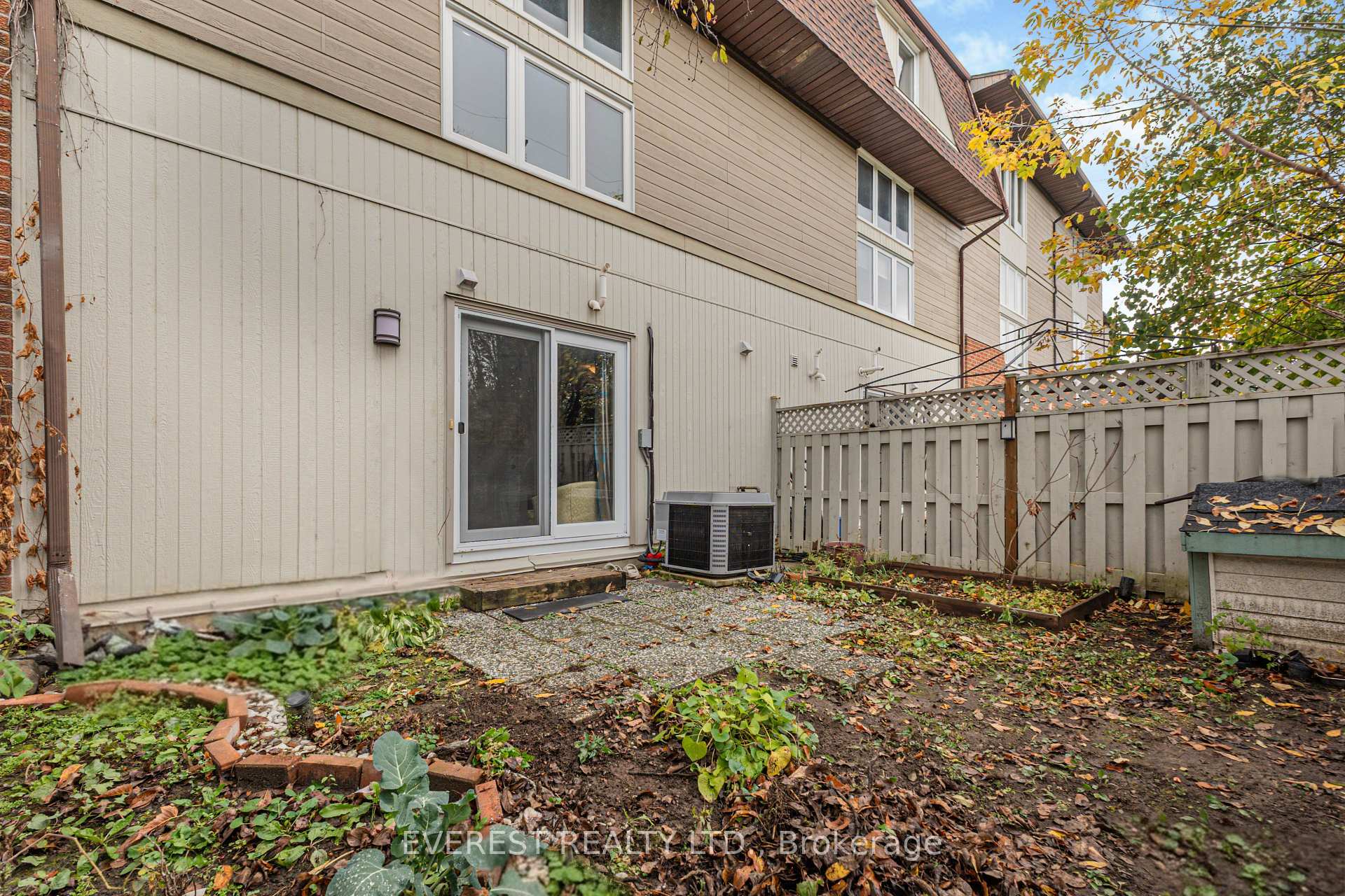 Photo 26 of Unit 60, 3205 Uplands Drive, Ottawa, Hunt Club Woods — HOMEH