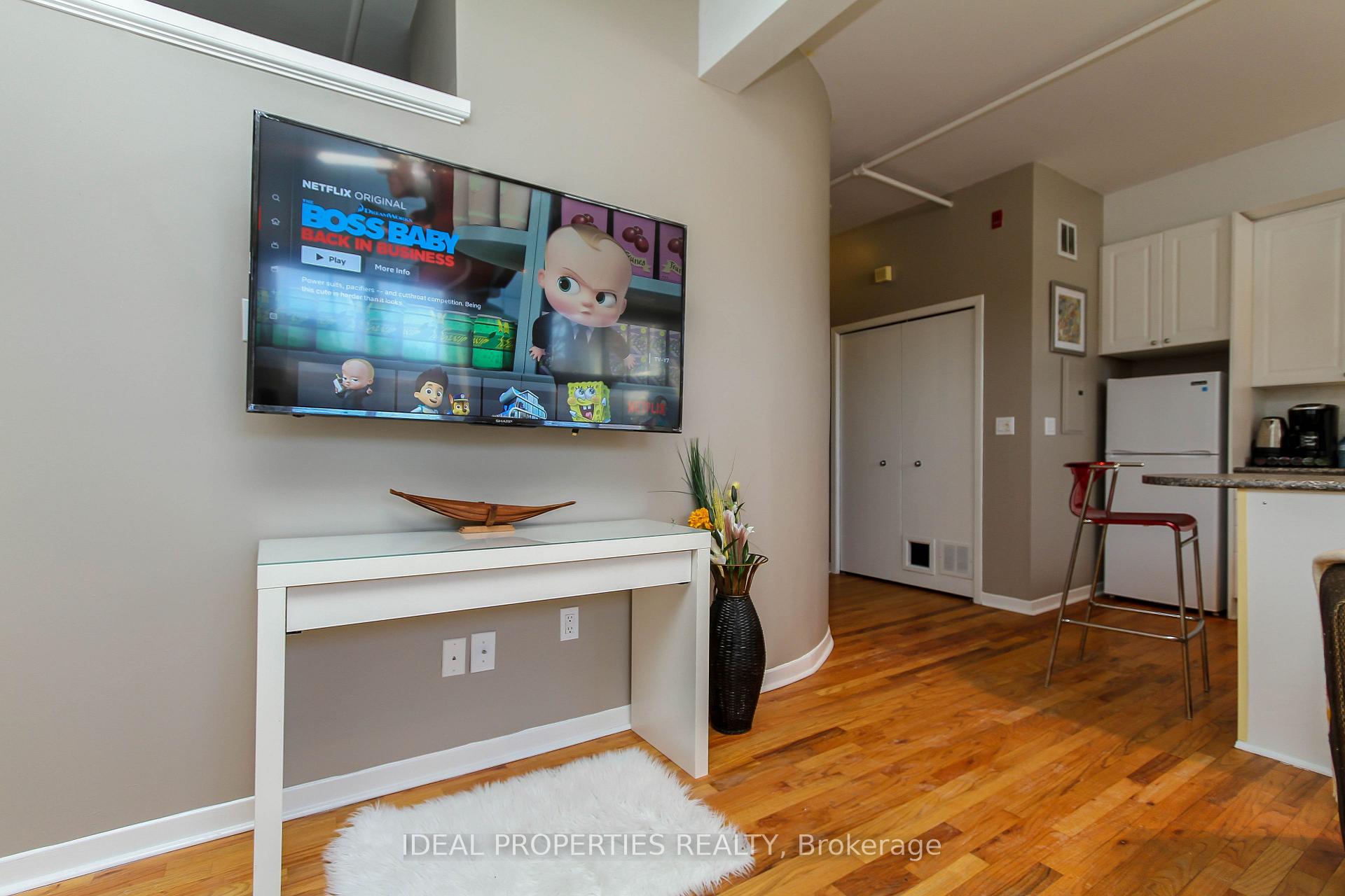 Photo 11 of Unit 101, 589 Rideau Street, Ottawa, Lower Town — HOMEH